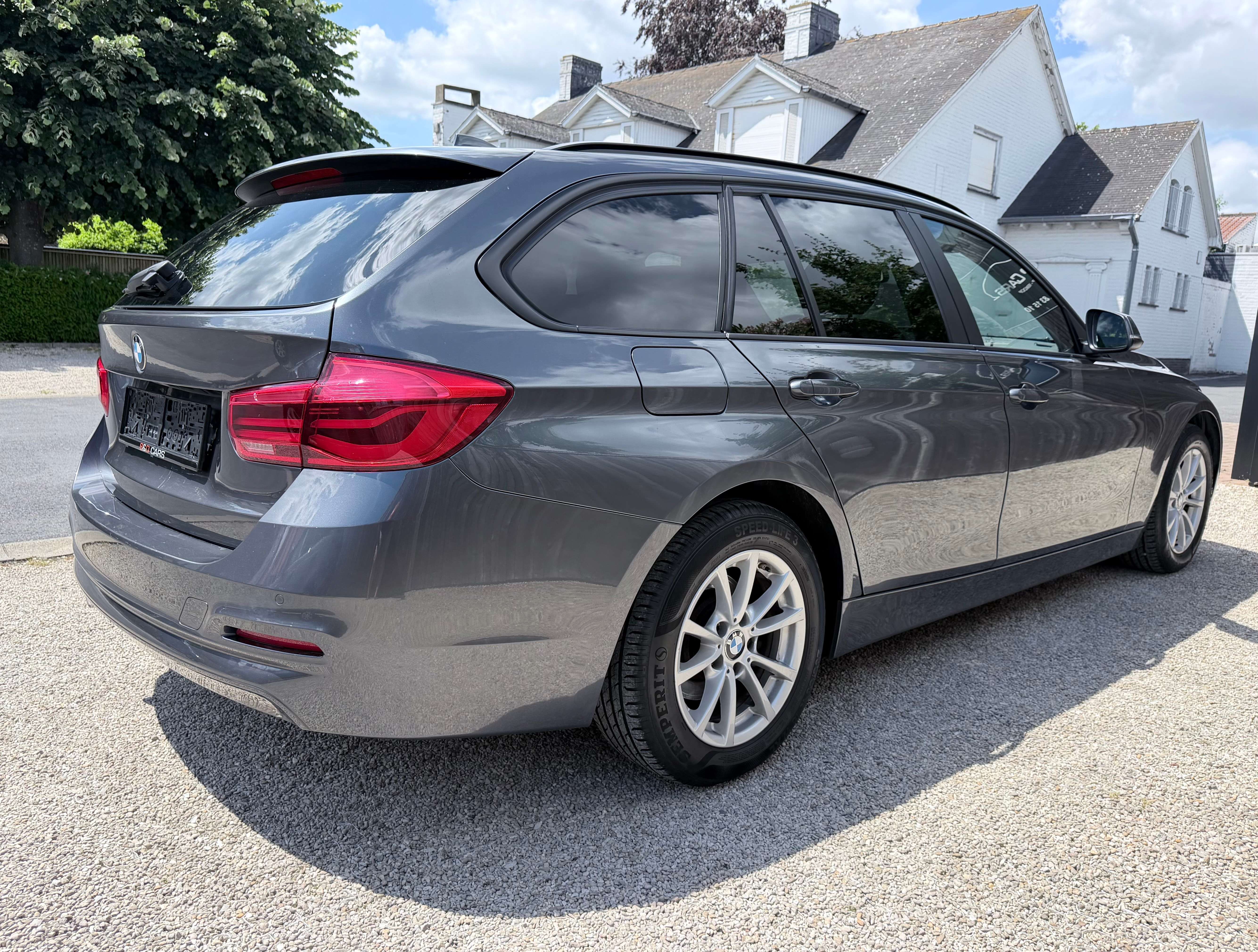 BMW 318 Touring 318i LEDER/FULL-LED/NAVI/PDC/16" NETTO: € 11.562