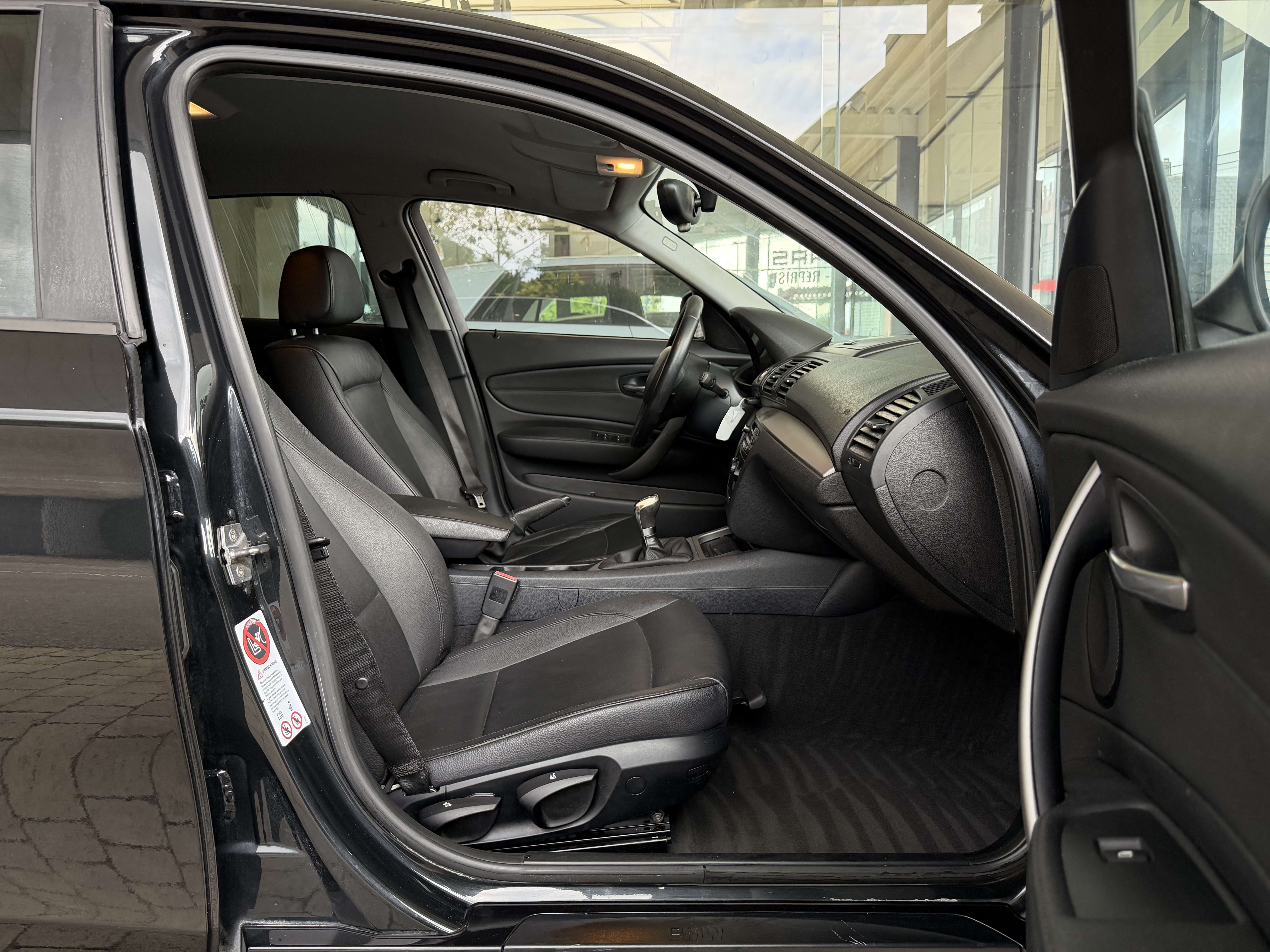 BMW 116 d 6vit. (85kw 115cv) CUIR-AIRCO-JA16P-AUX-1PROPR-GAR 12MOIS