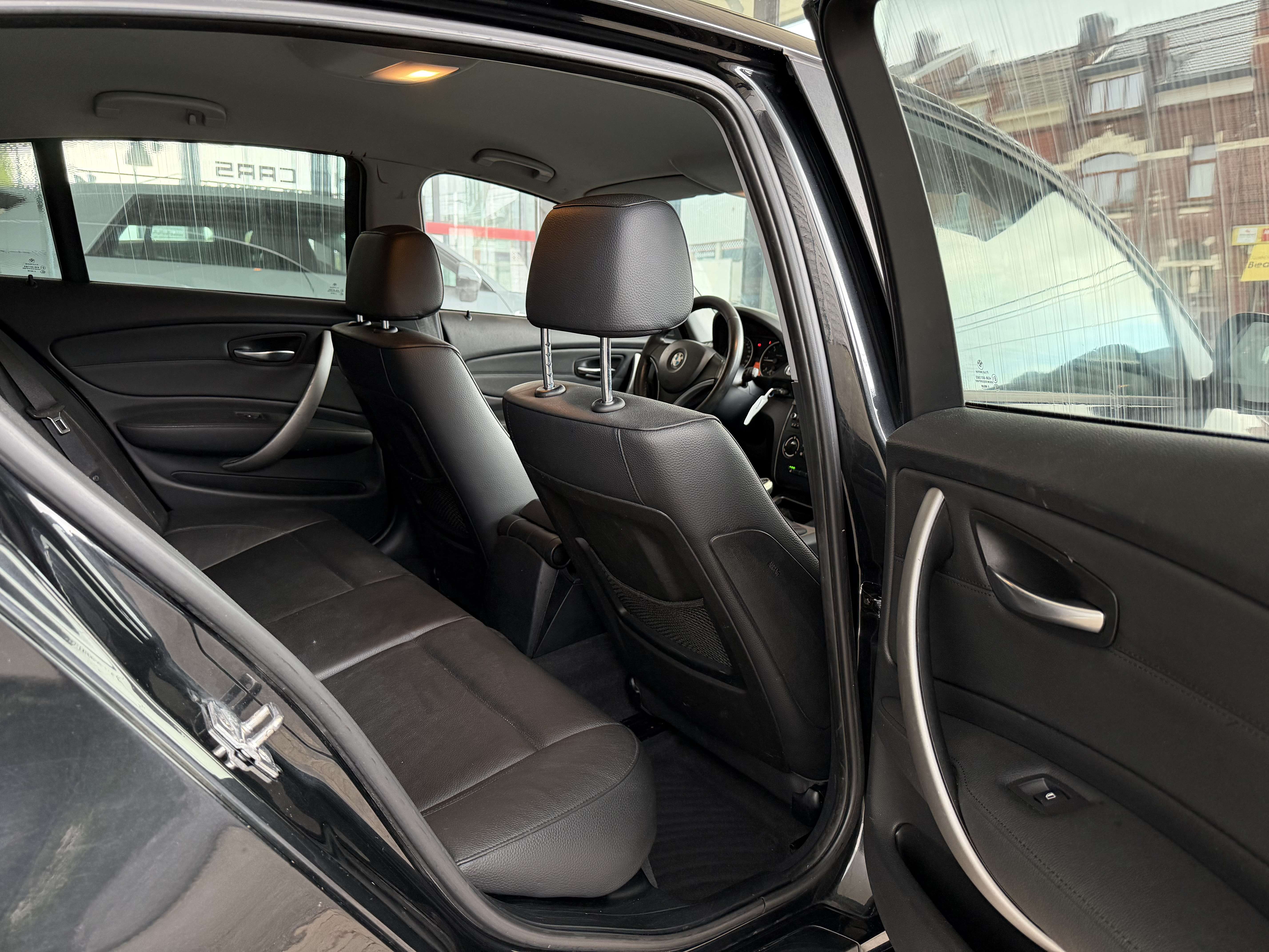 BMW 116 d 6vit. (85kw 115cv) CUIR-AIRCO-JA16P-AUX-1PROPR-GAR 12MOIS