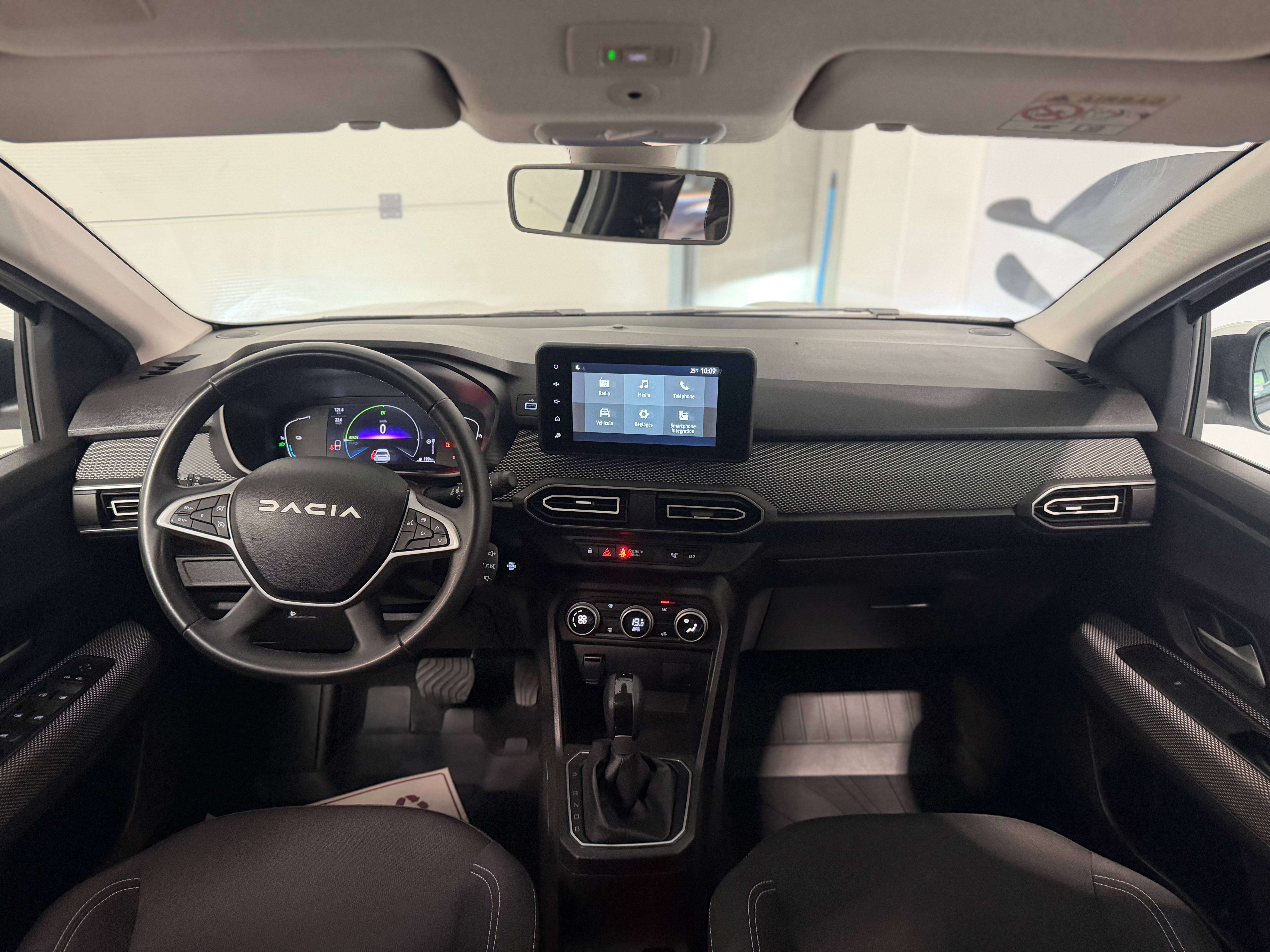 Dacia Jogger 1.6i Hybride Expression, Capteurs AR, Apple Car-Play