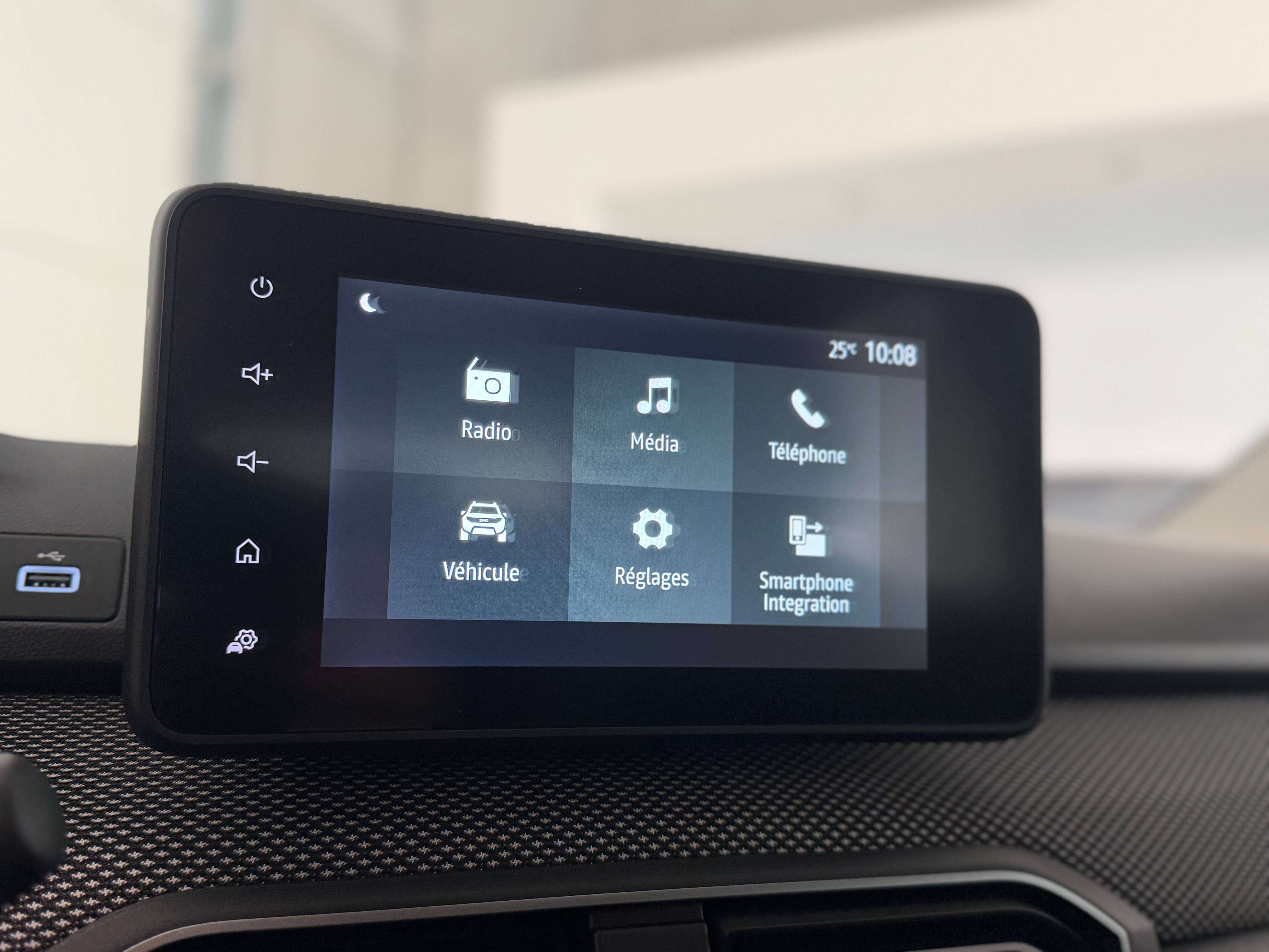 Dacia Jogger 1.6i Hybride Expression, Capteurs AR, Apple Car-Play
