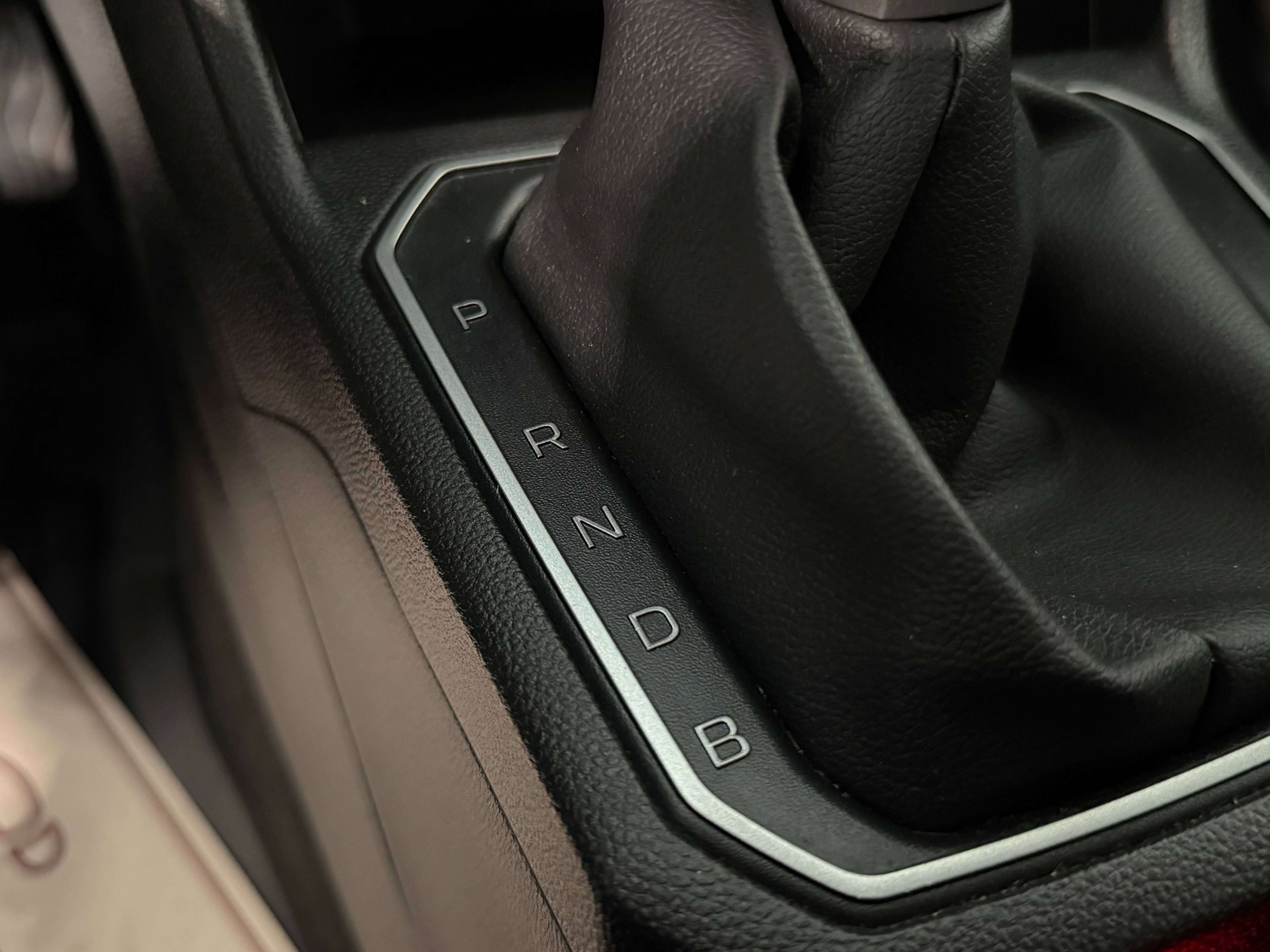Dacia Jogger 1.6i Hybride Expression, Capteurs AR, Apple Car-Play
