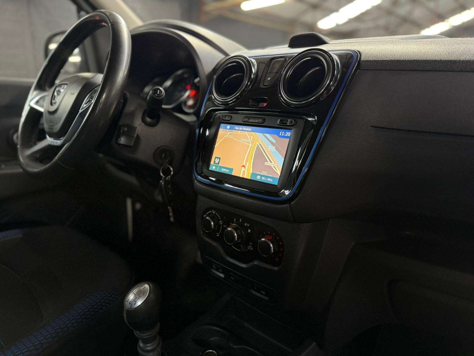 Dacia Lodgy Stepway 1.3 * 1ER PROP * 7 PLACES * CAMERA * GPS