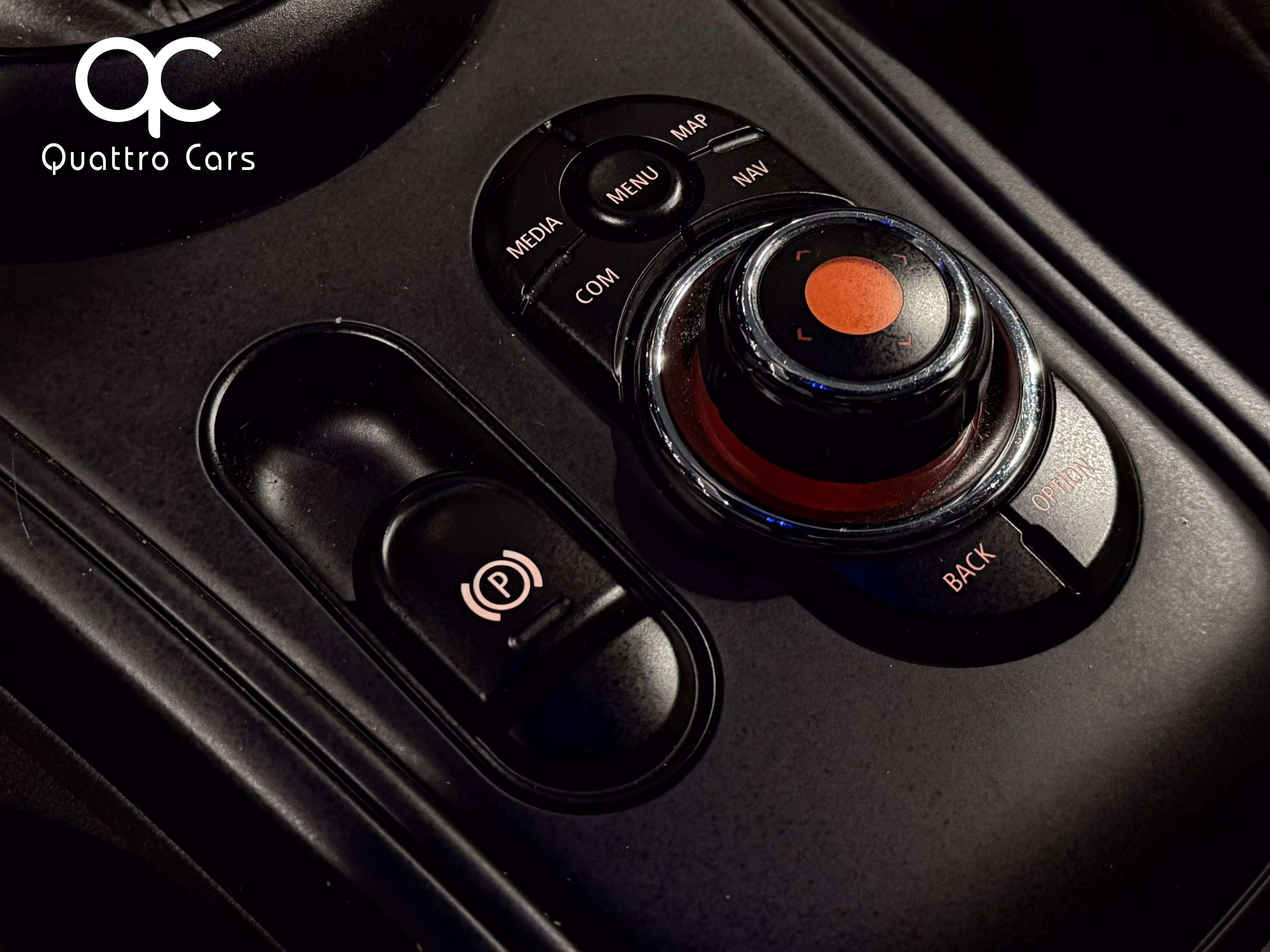 MINI Cooper Countryman 1.5 Boite automatique - Super look - Toit ouvrant - Cuir - Gps - Camera