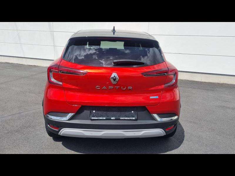 Renault Captur intens plug in hybride
