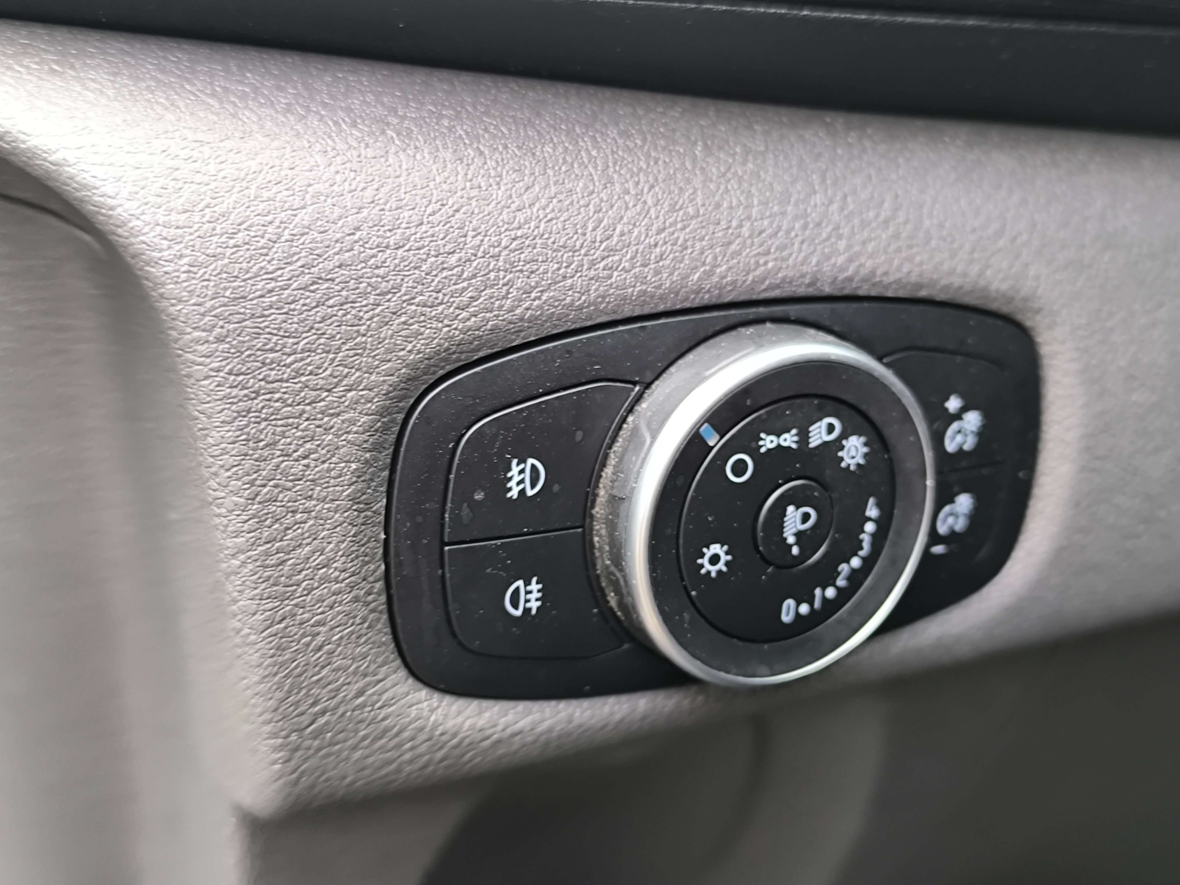 Ford Tourneo Custom 2.0 TDCi L1H1 Trend S/S 8 PLACES CLIM GPS