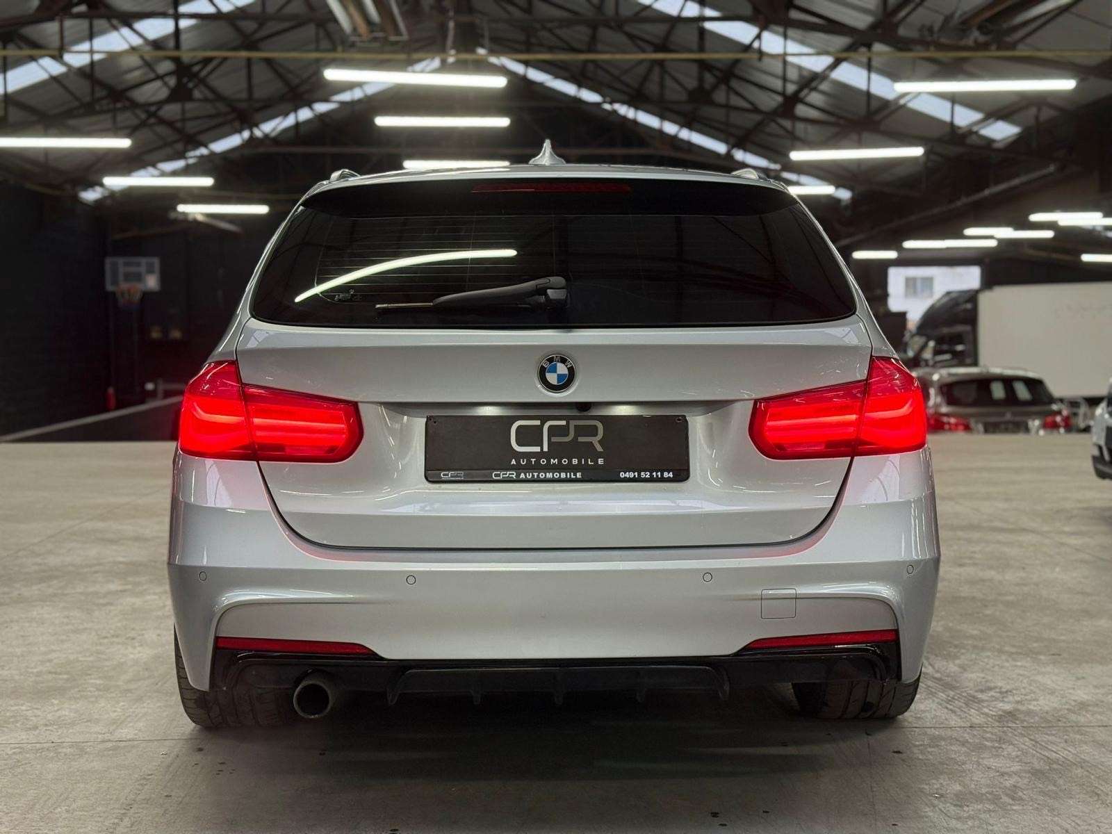 BMW 318 i Touring * PACK M * GPS * PANO * XENON * CAMERA *