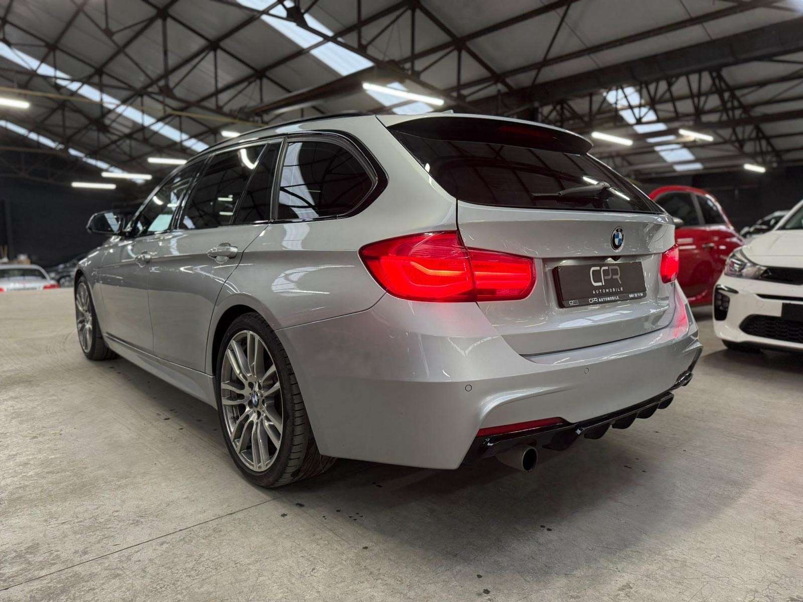 BMW 318 i Touring * PACK M * GPS * PANO * XENON * CAMERA *