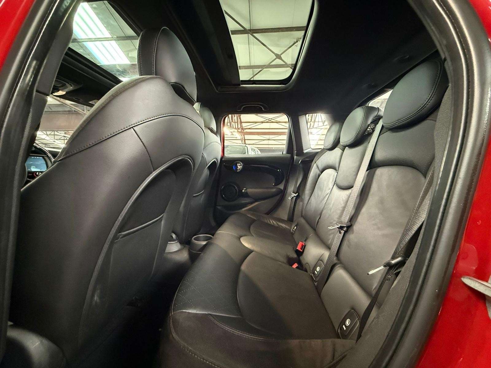 MINI Cooper 1.5i * TOIT PANO * LED * GPS * RADAR * SIEGE CH