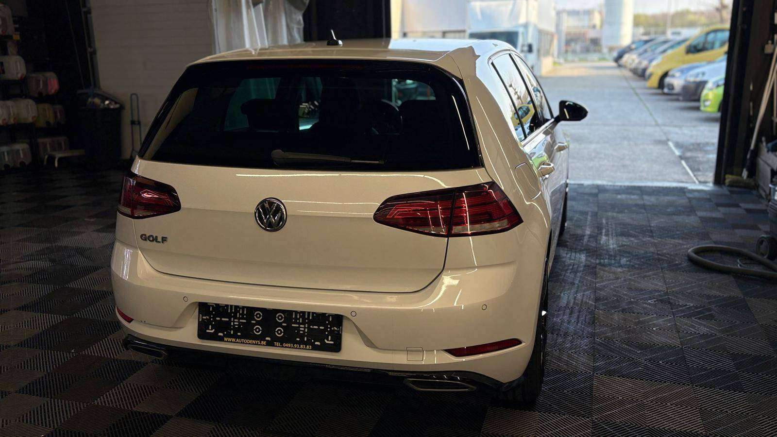 Volkswagen Golf 1.0 TSI bj. 2019 R-Line REEDS GEKEURD VOOR VERKOOP