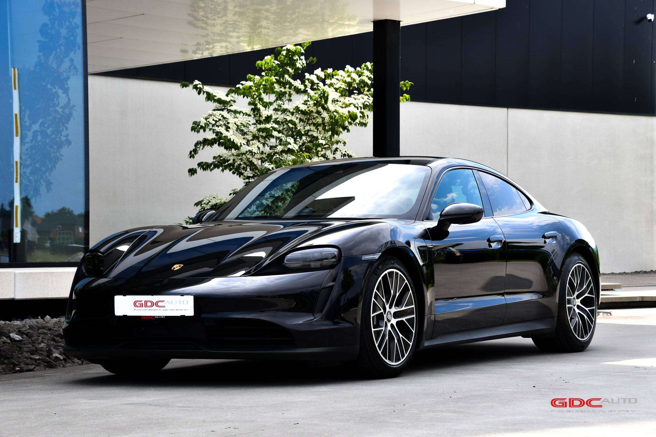 Porsche Taycan Luchtvering l Pano l Sport Chrono Plus l Adaptive Cruise Control l