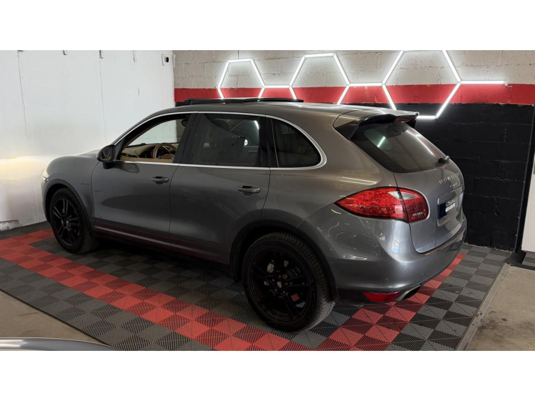 Porsche Cayenne 3.0i V6 - 333 BVA Tiptronic S Hybrid PHASE 1