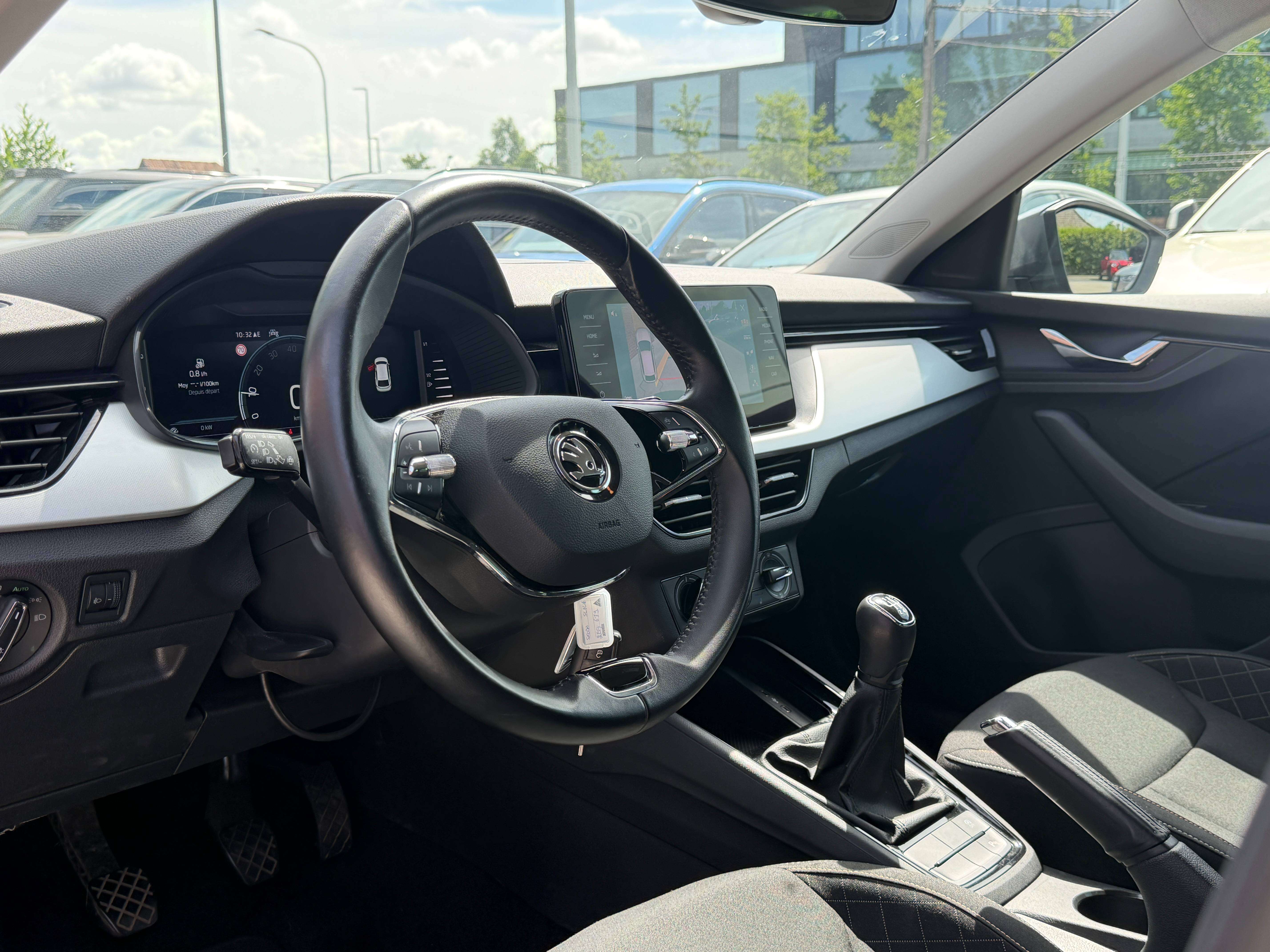 Skoda Scala Caméra - Sg chauffants - CarPlay - GPS