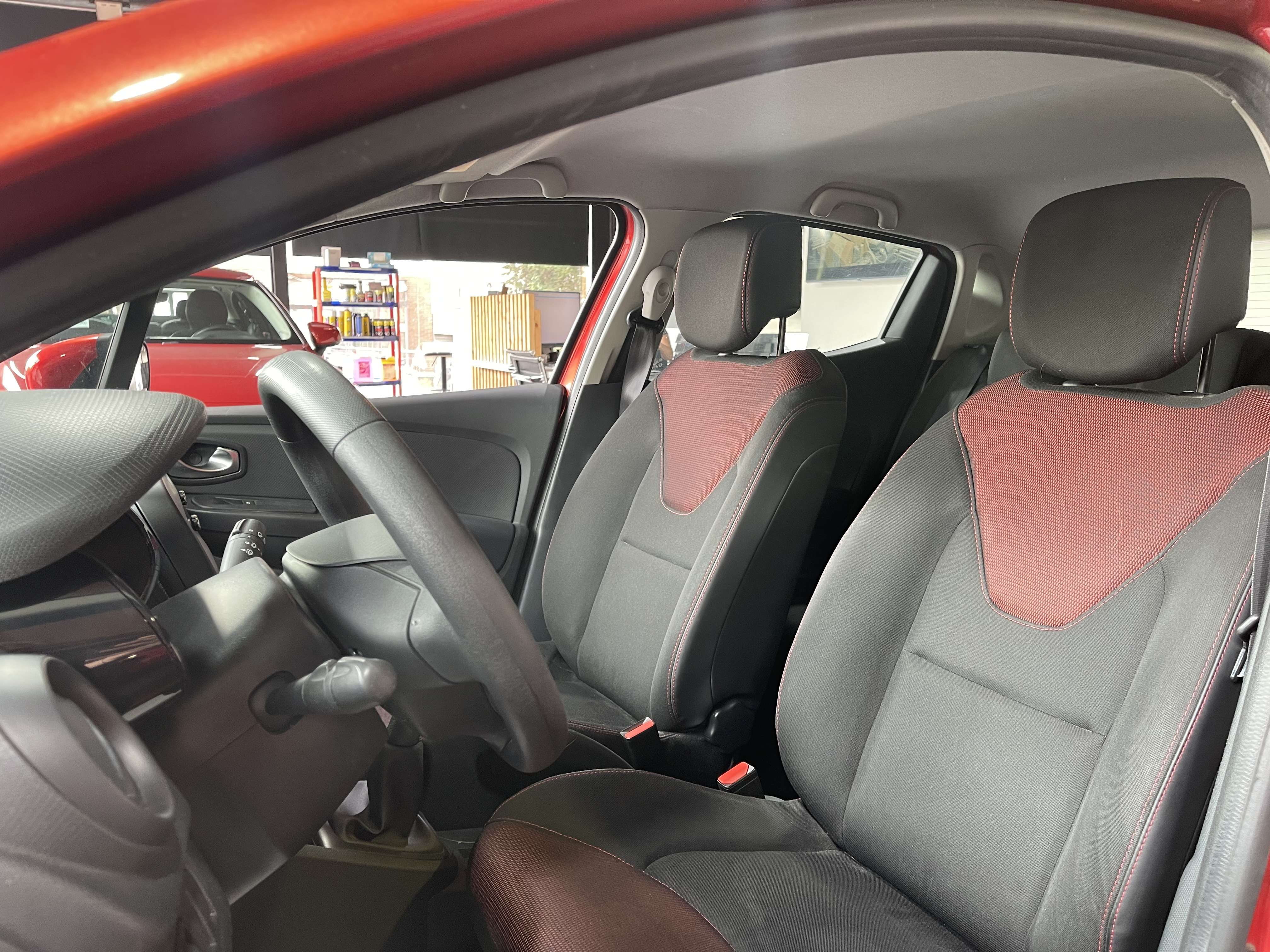 Renault Clio Clio 1.2i  // 1er proprio //