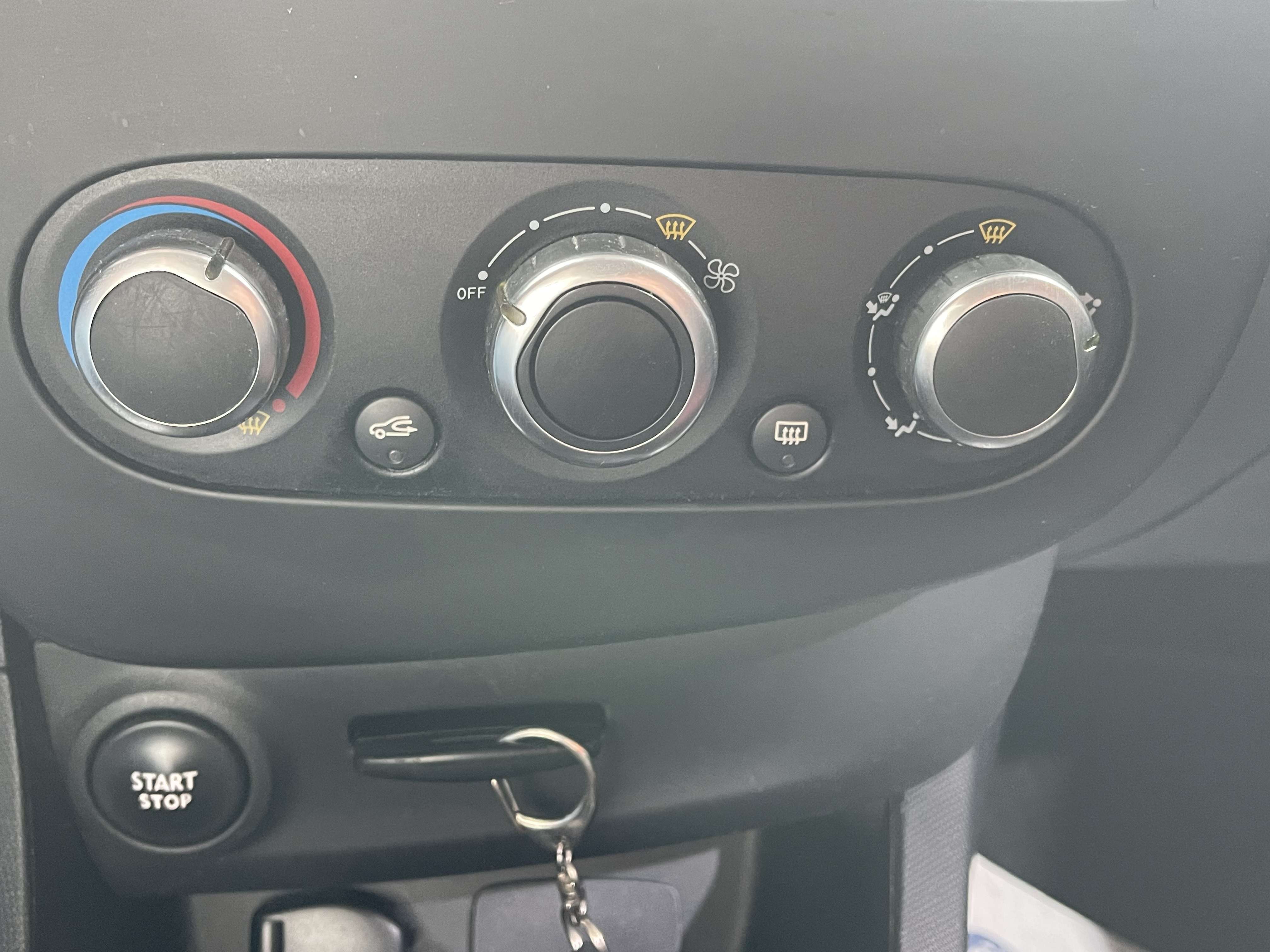Renault Clio Clio 1.2i  // 1er proprio //