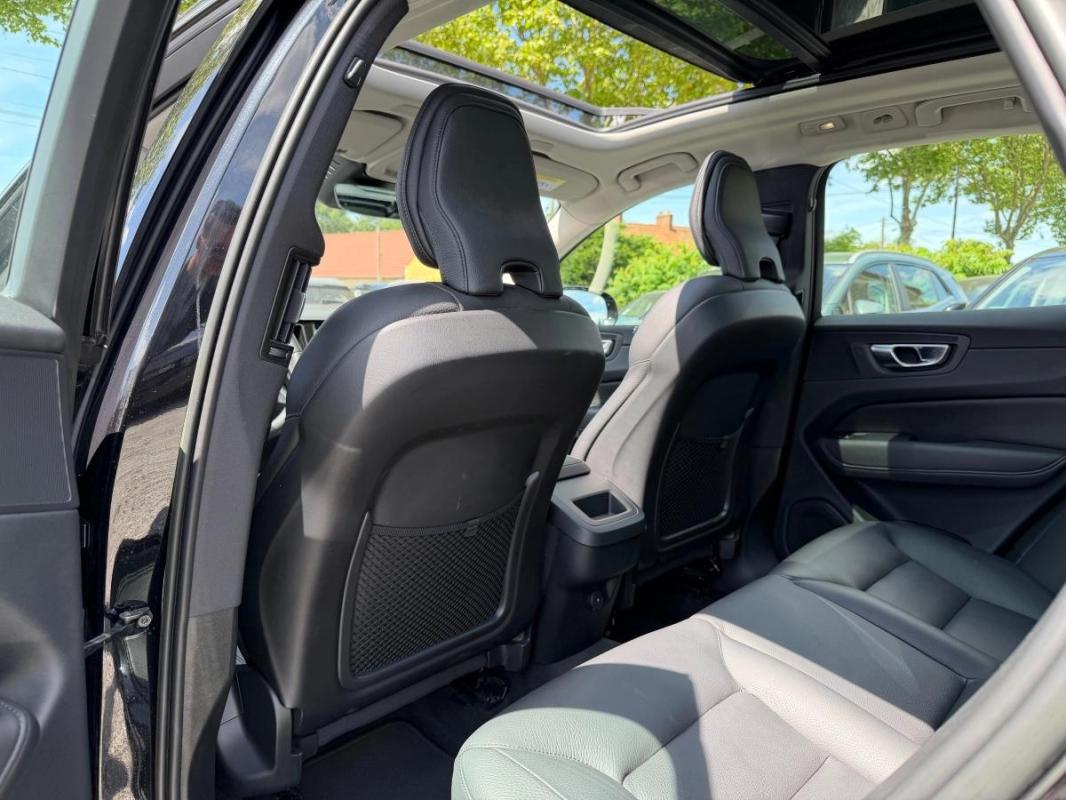 Volvo Xc60 2.0 B4 197 MHEV HYBRID ULTIMATE STYLE CHROME GEARTRONIC 8 / 1 MAIN SUIVI COMPLET