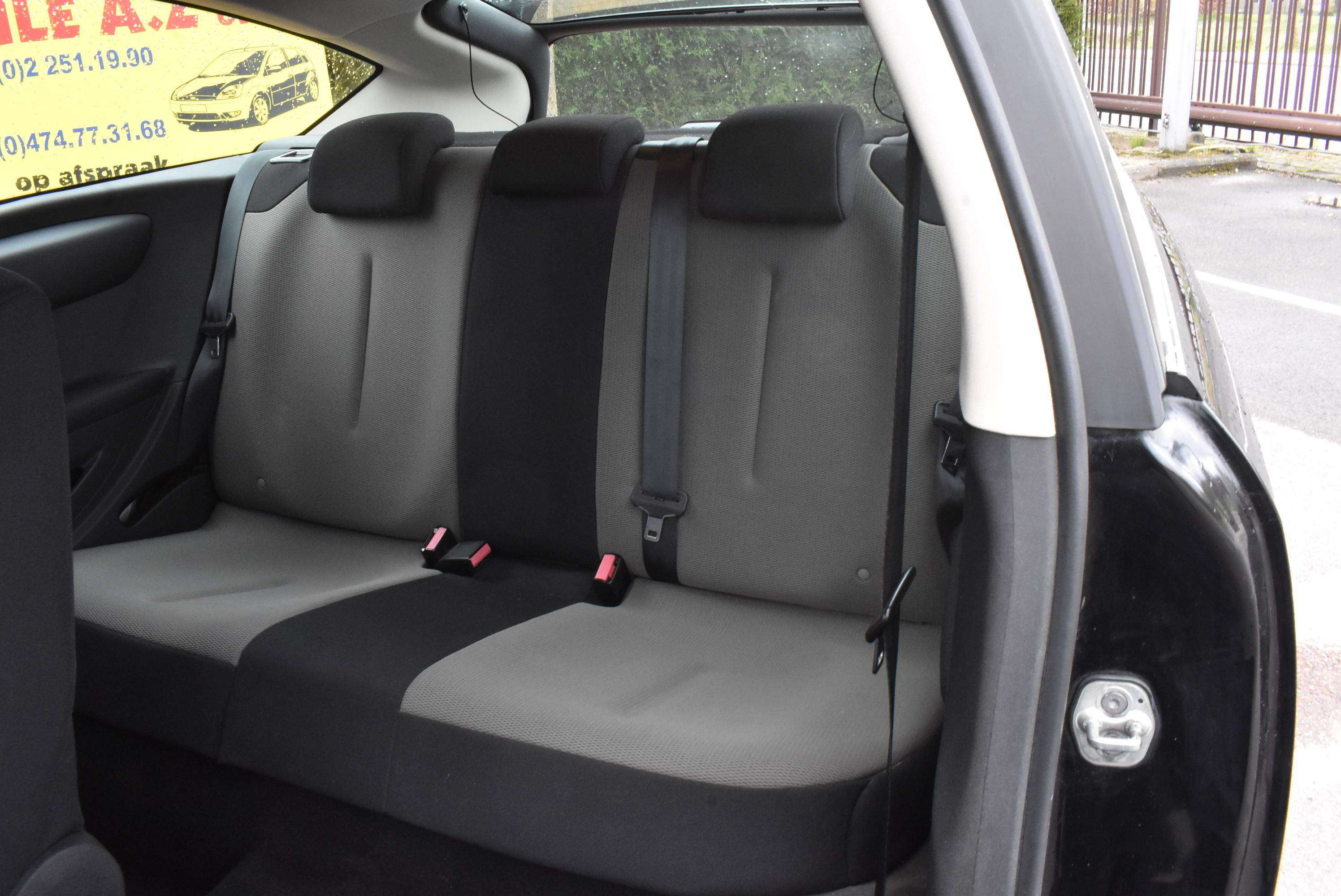 Citroen C4 1.4i Tentation Airco ***12M GARANTIE***52.000KM!!!
