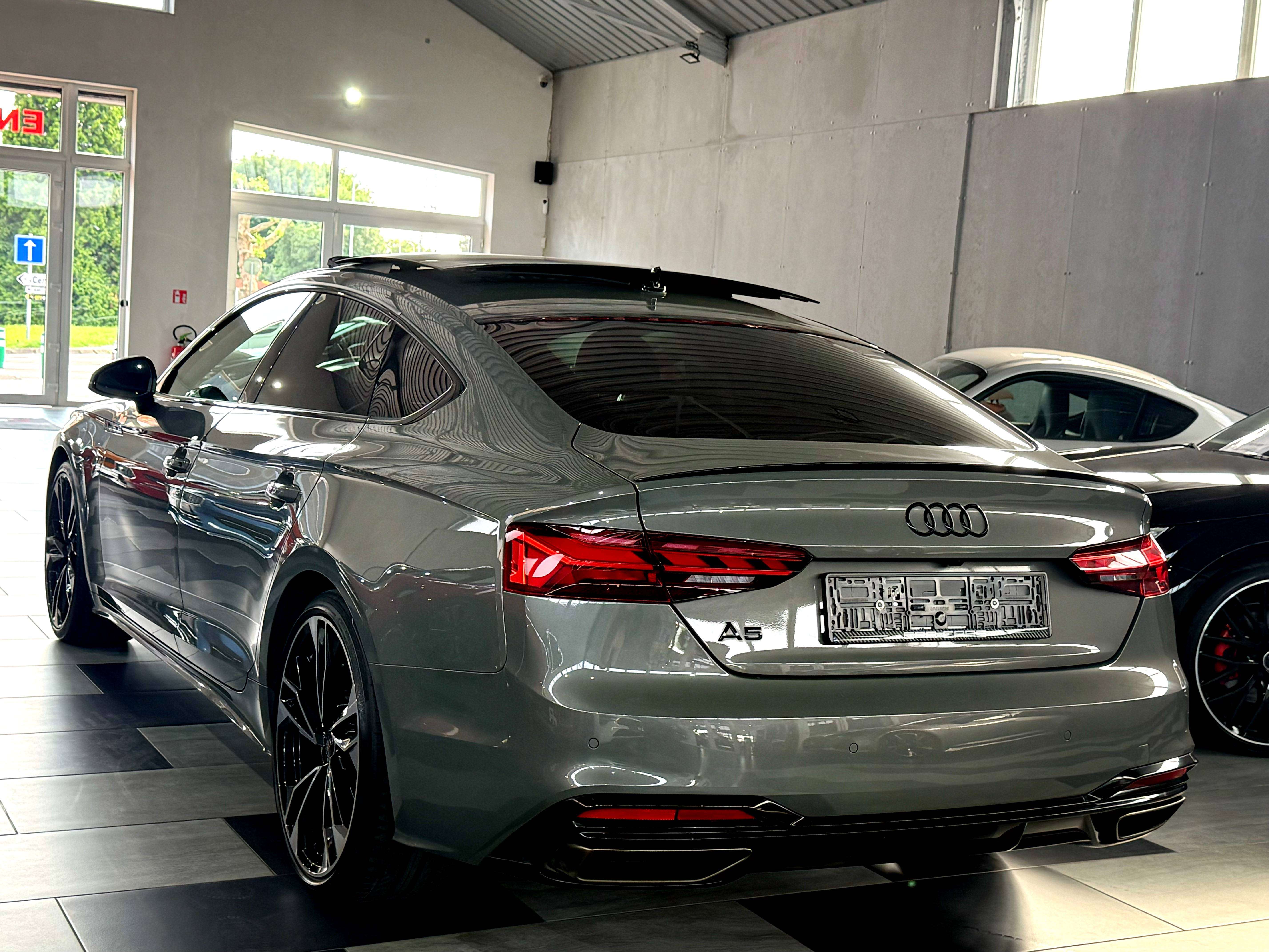 Audi A5 35 TFSI Business Edition S line S tronic 1e Main Etat Neuf