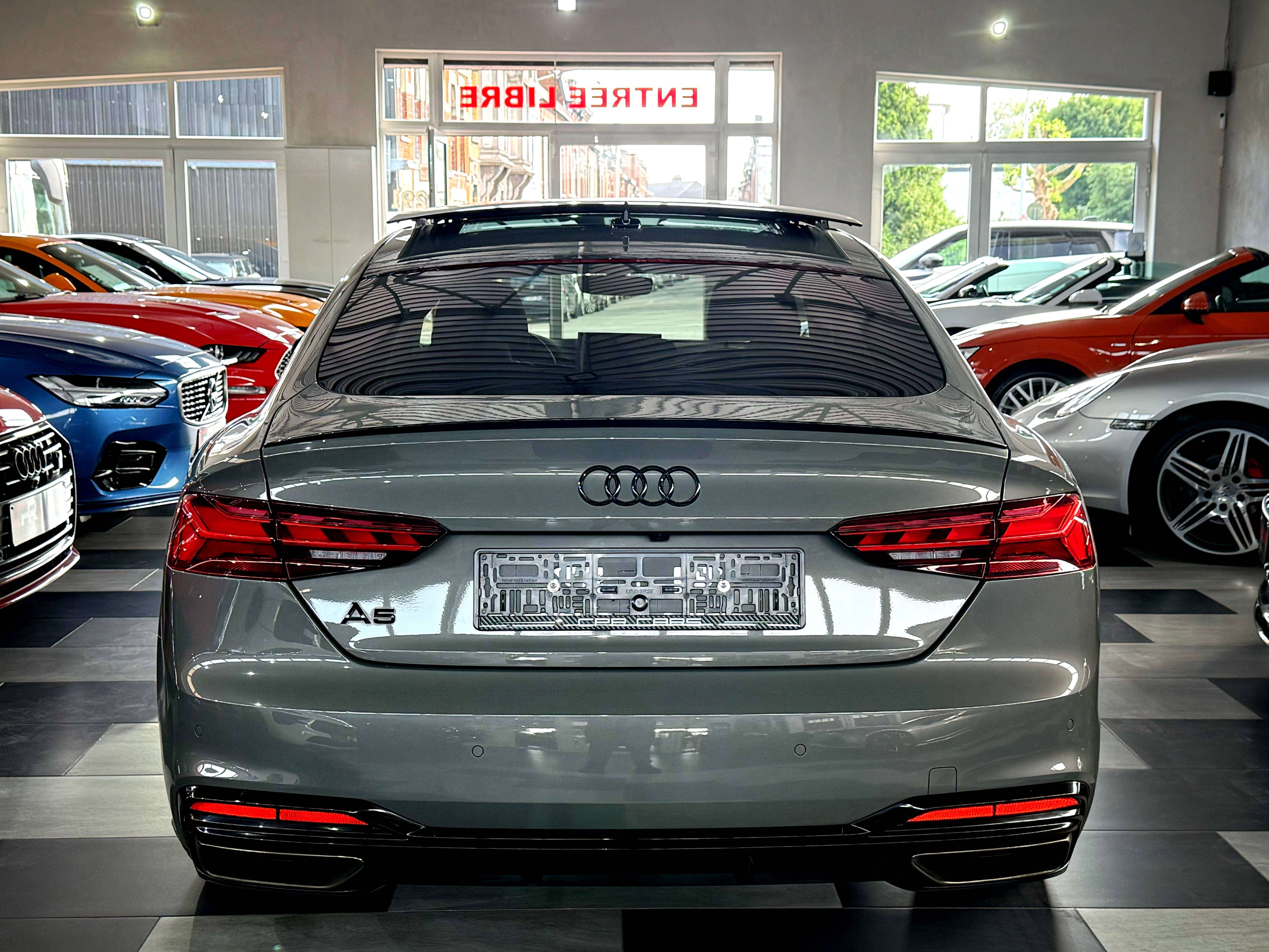 Audi A5 35 TFSI Business Edition S line S tronic 1e Main Etat Neuf