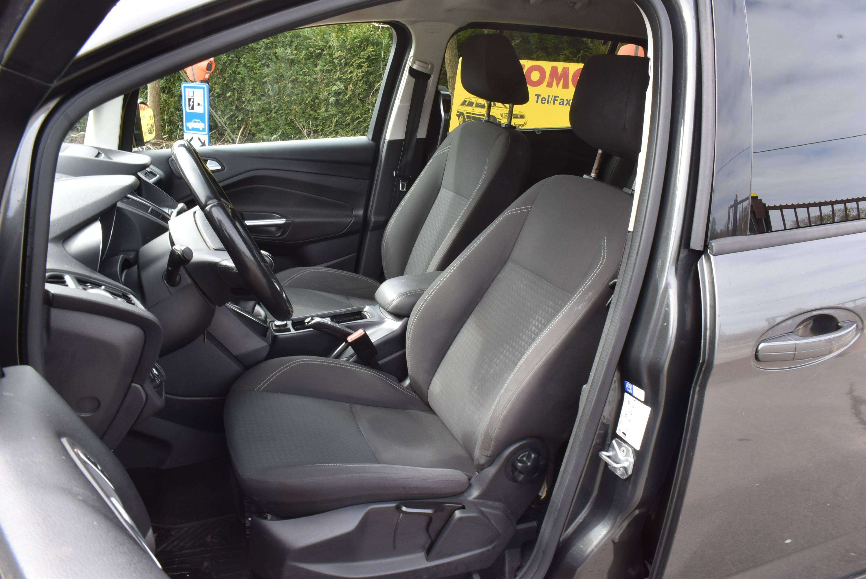 Ford Grand C-Max 1.5 TDCi Business Edition Airco/GPS