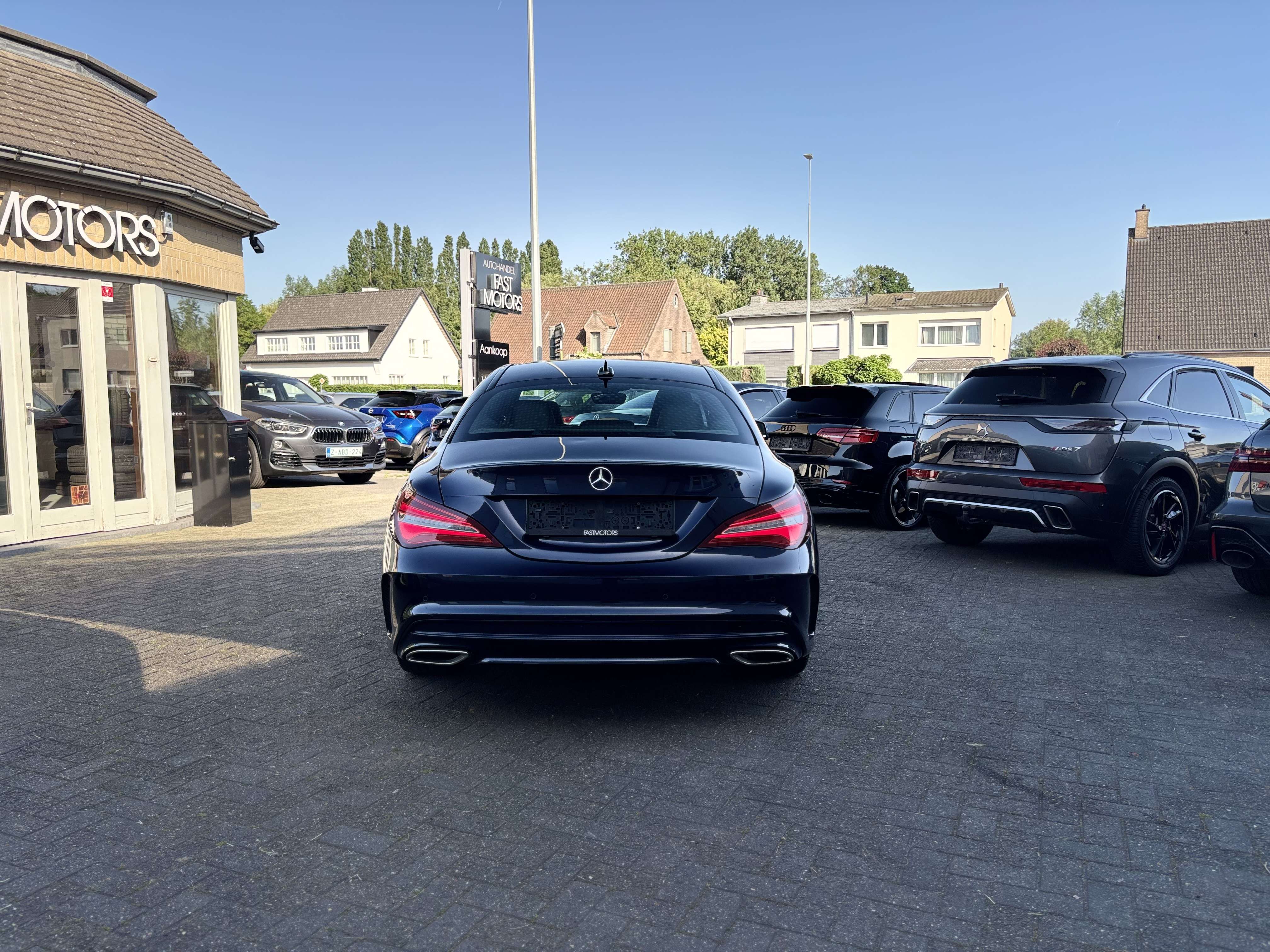 Mercedes-Benz CLA 180 CLA 180 d AMG Pack Dynamic Select Panoramisch Dak Carpass CarPlay Camera LED