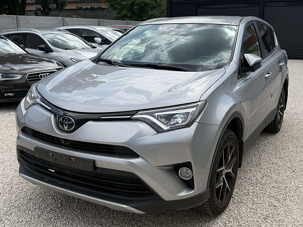 Toyota RAV 4 RAV4 2.0 D-4D ° NAVI ° CAMERA ° CUIR ° MOTOR K.O!!