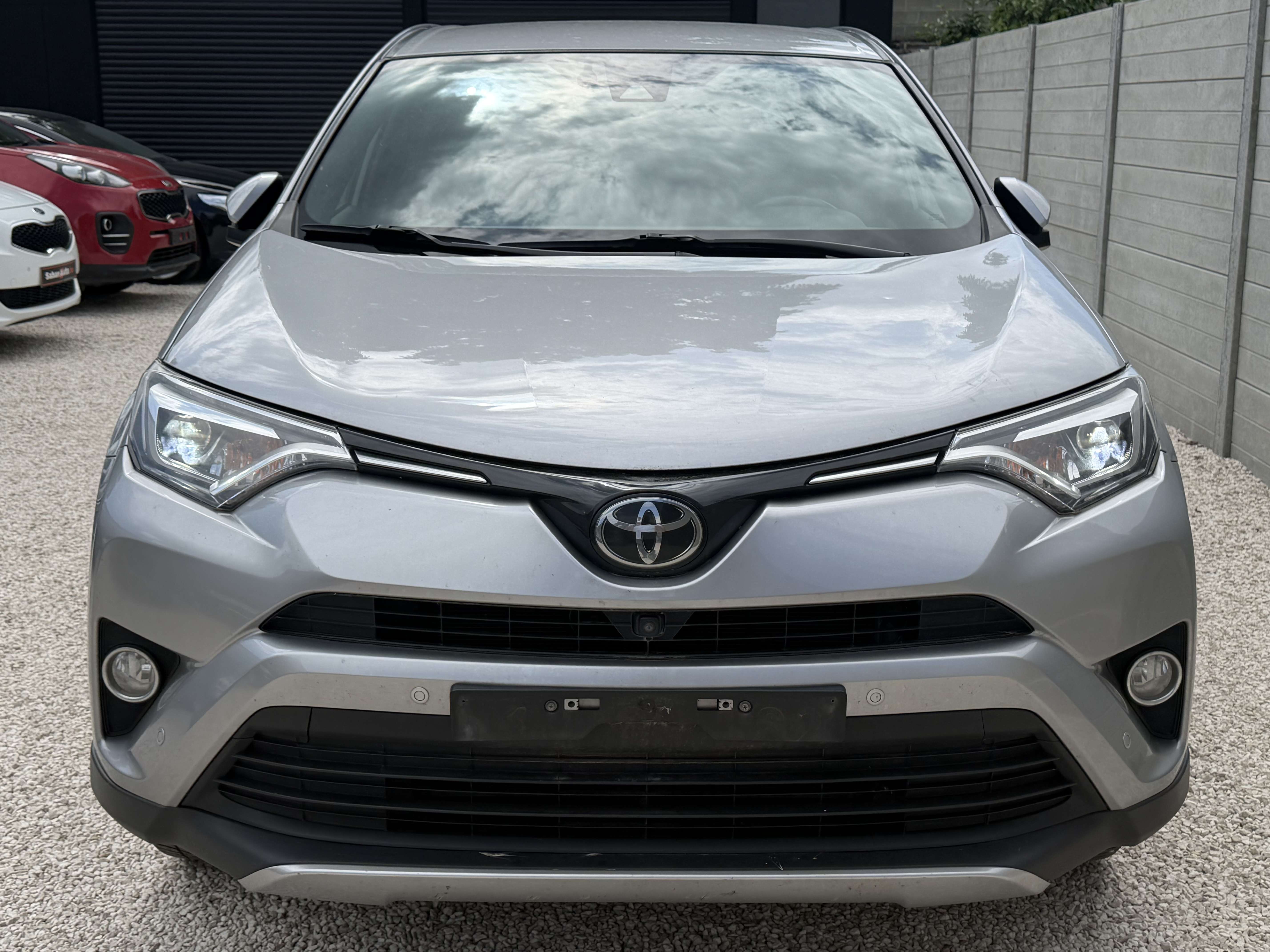 Toyota RAV 4 RAV4 2.0 D-4D ° NAVI ° CAMERA ° CUIR ° MOTOR K.O!!