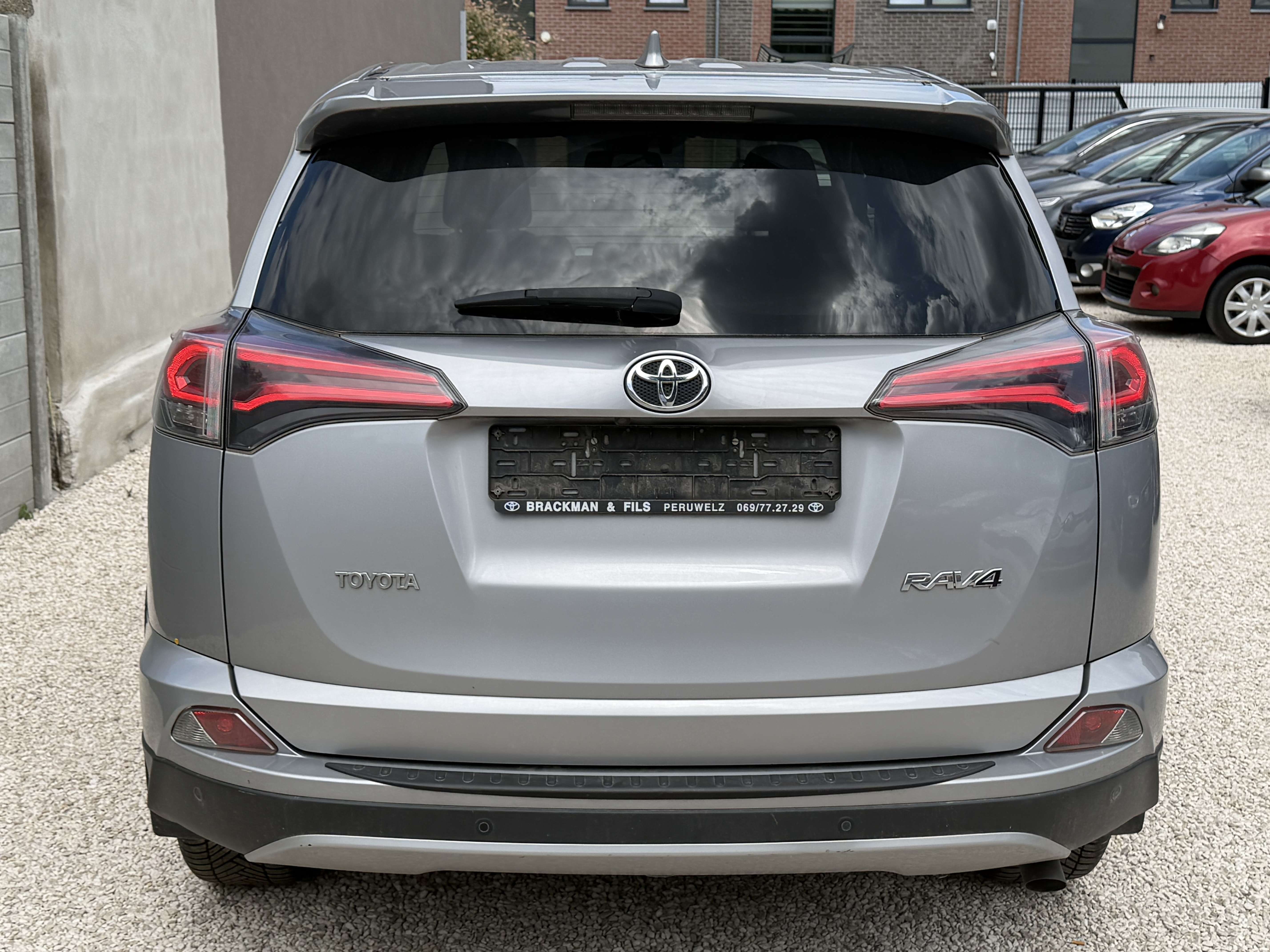 Toyota RAV 4 RAV4 2.0 D-4D ° NAVI ° CAMERA ° CUIR ° MOTOR K.O!!