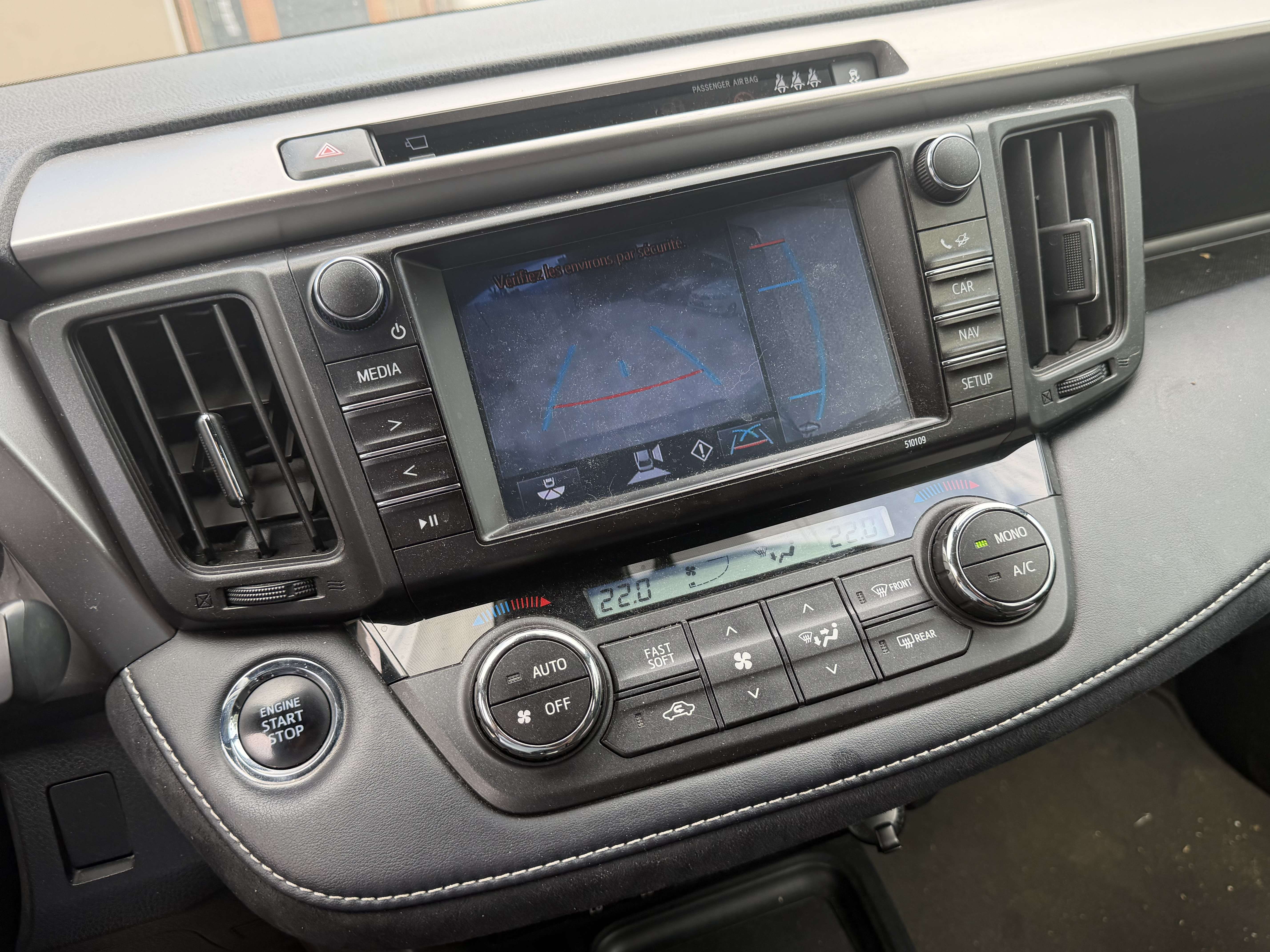 Toyota RAV 4 RAV4 2.0 D-4D ° NAVI ° CAMERA ° CUIR ° MOTOR K.O!!