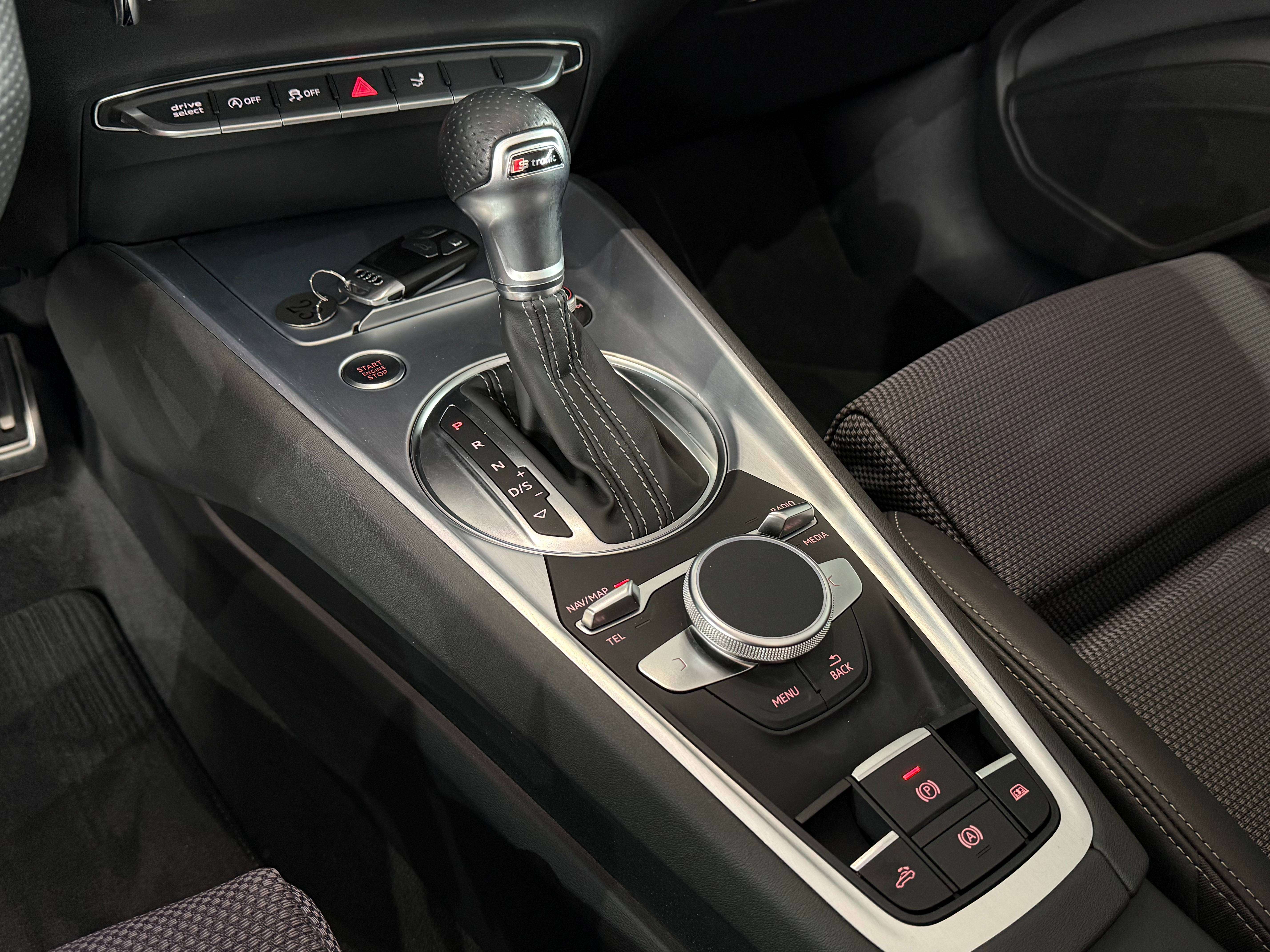 Audi TT Roadster 45 TFSI S Line S tronic 1e Main Etat Neuf