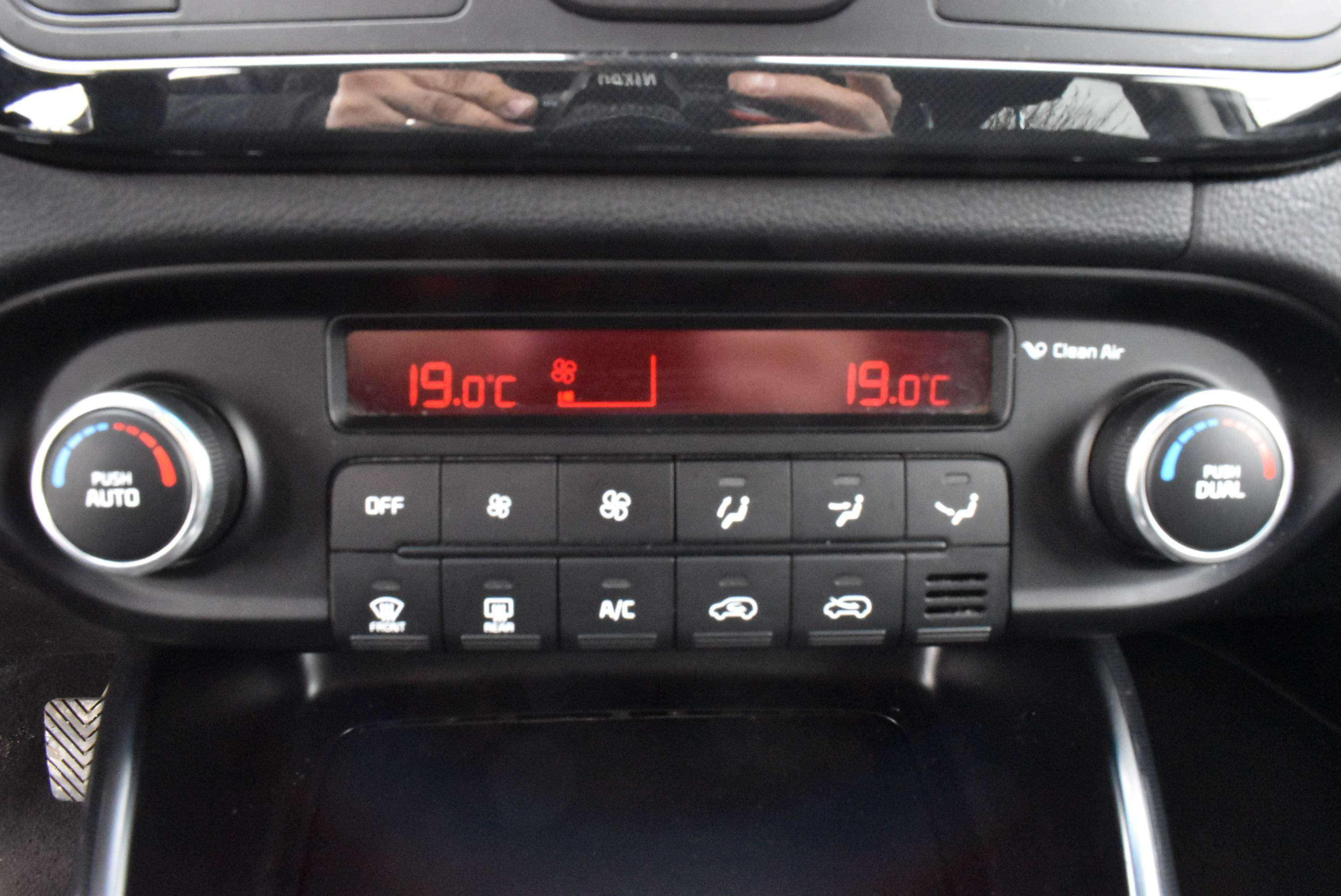 Kia Carens 1.7 CRDi 7PL Business Line GPS/Airco