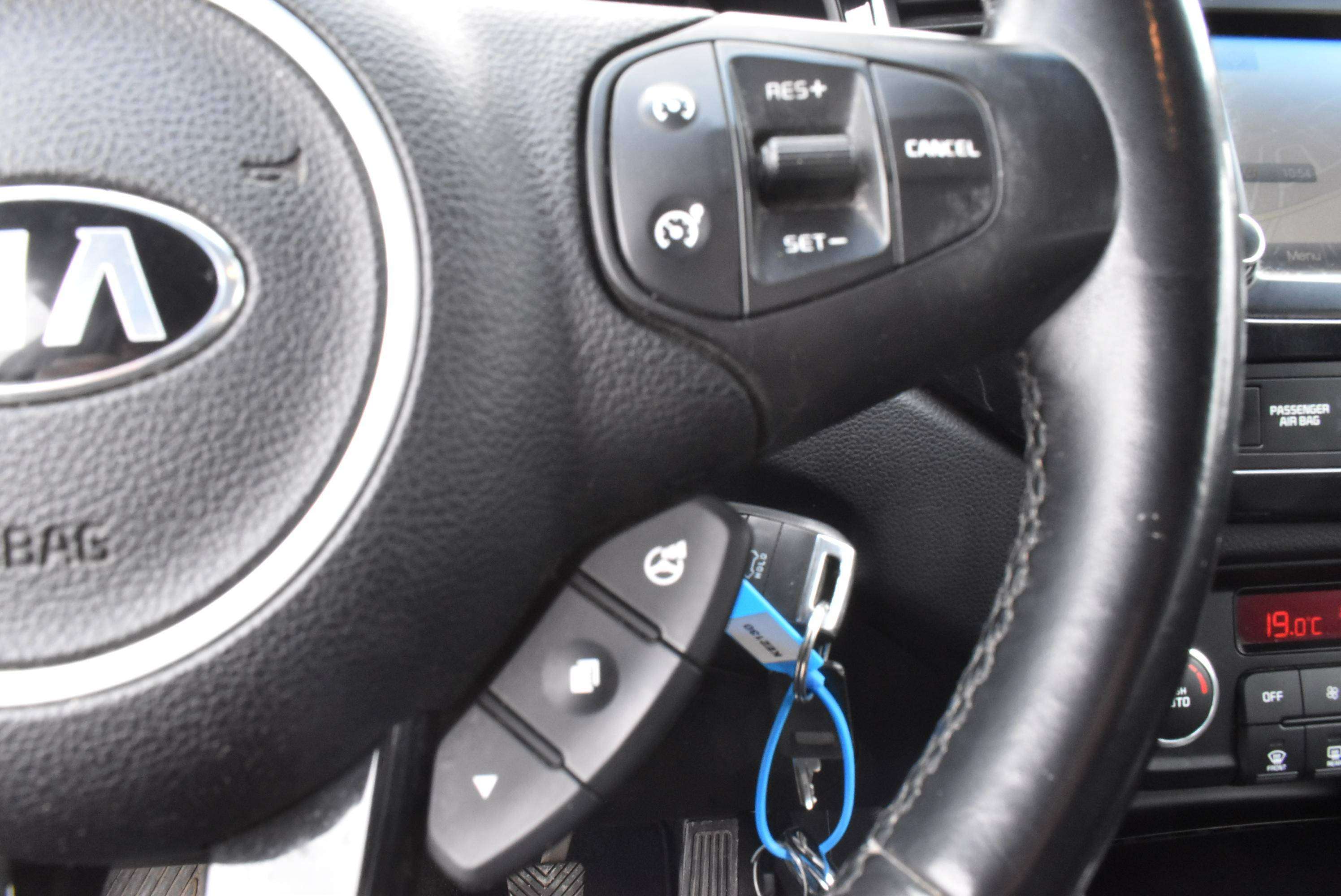 Kia Carens 1.7 CRDi 7PL Business Line GPS/Airco