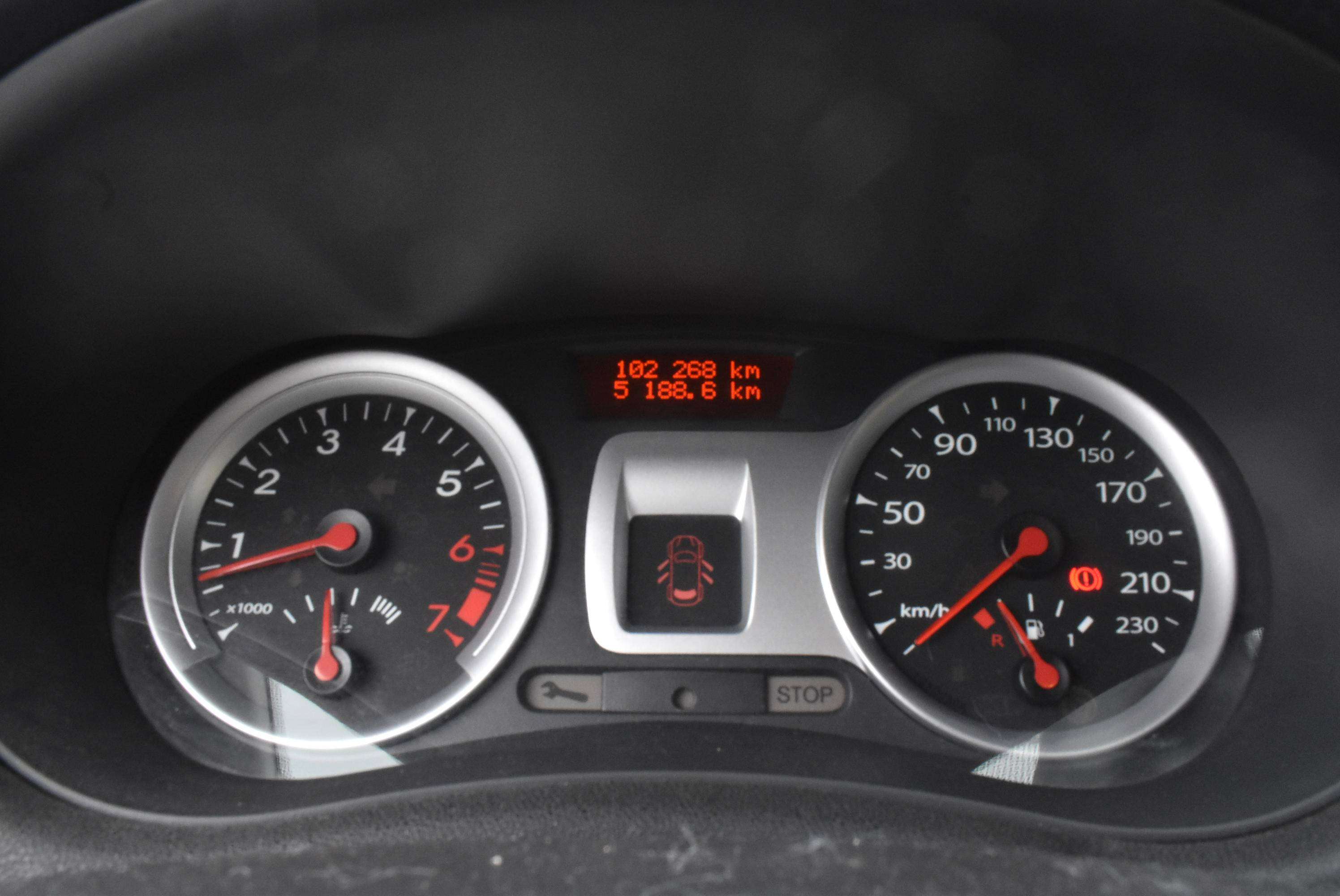 Renault Clio 1.2i TomTom LIVE Airco/GPS ***12M GARANTIE***