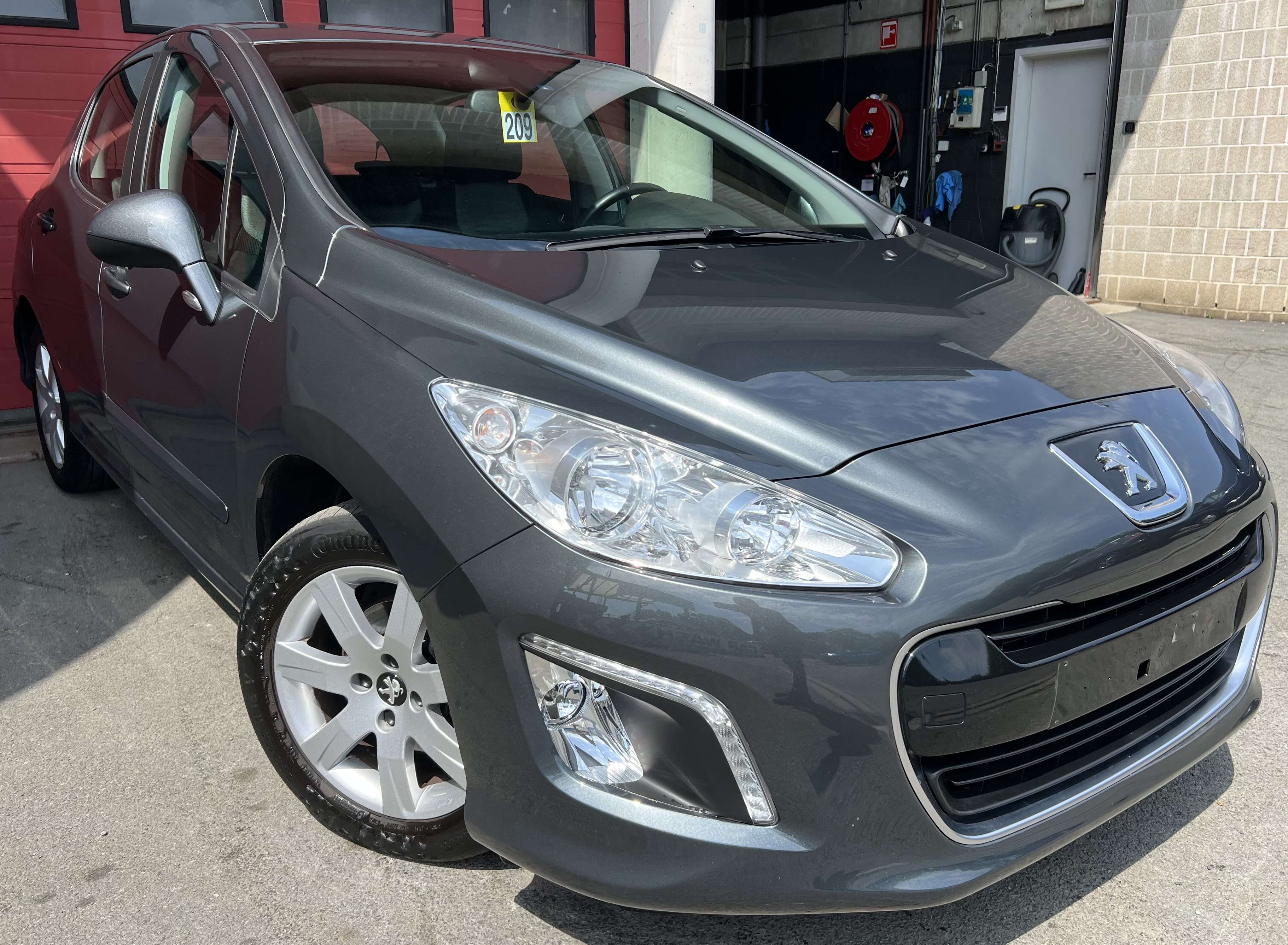 Peugeot 308 1.6i Active + CLIM + CAR-PASS + BOITE AUTO