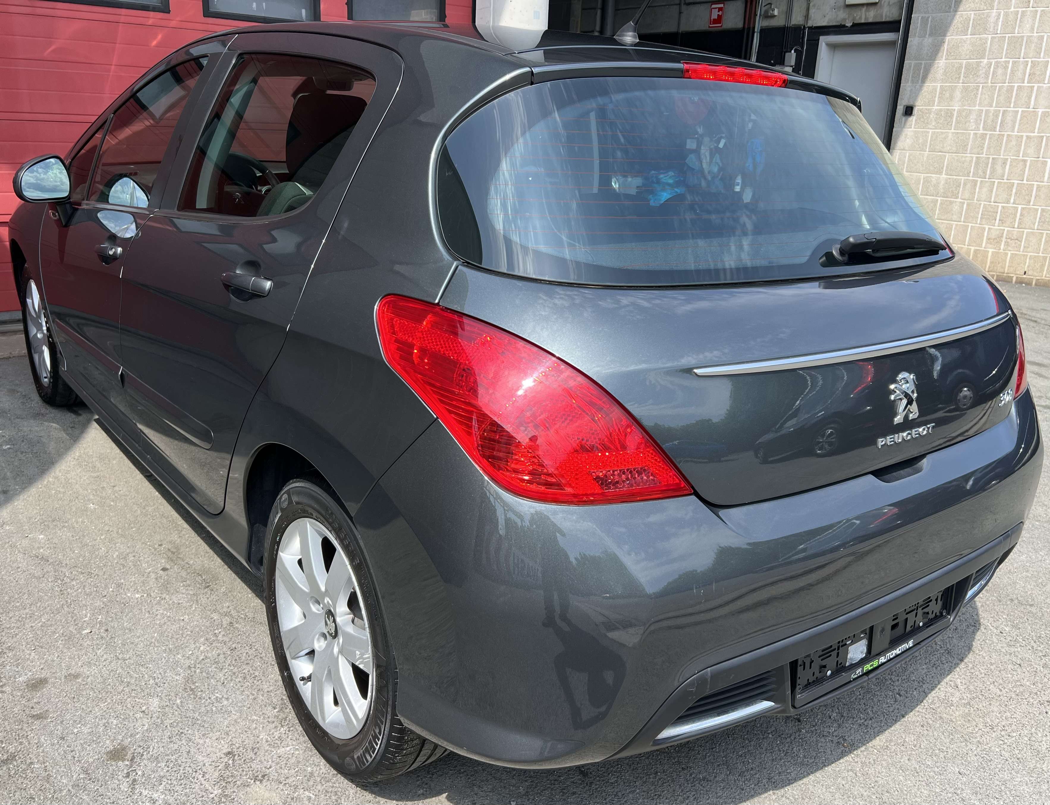 Peugeot 308 1.6i Active + CLIM + CAR-PASS + BOITE AUTO