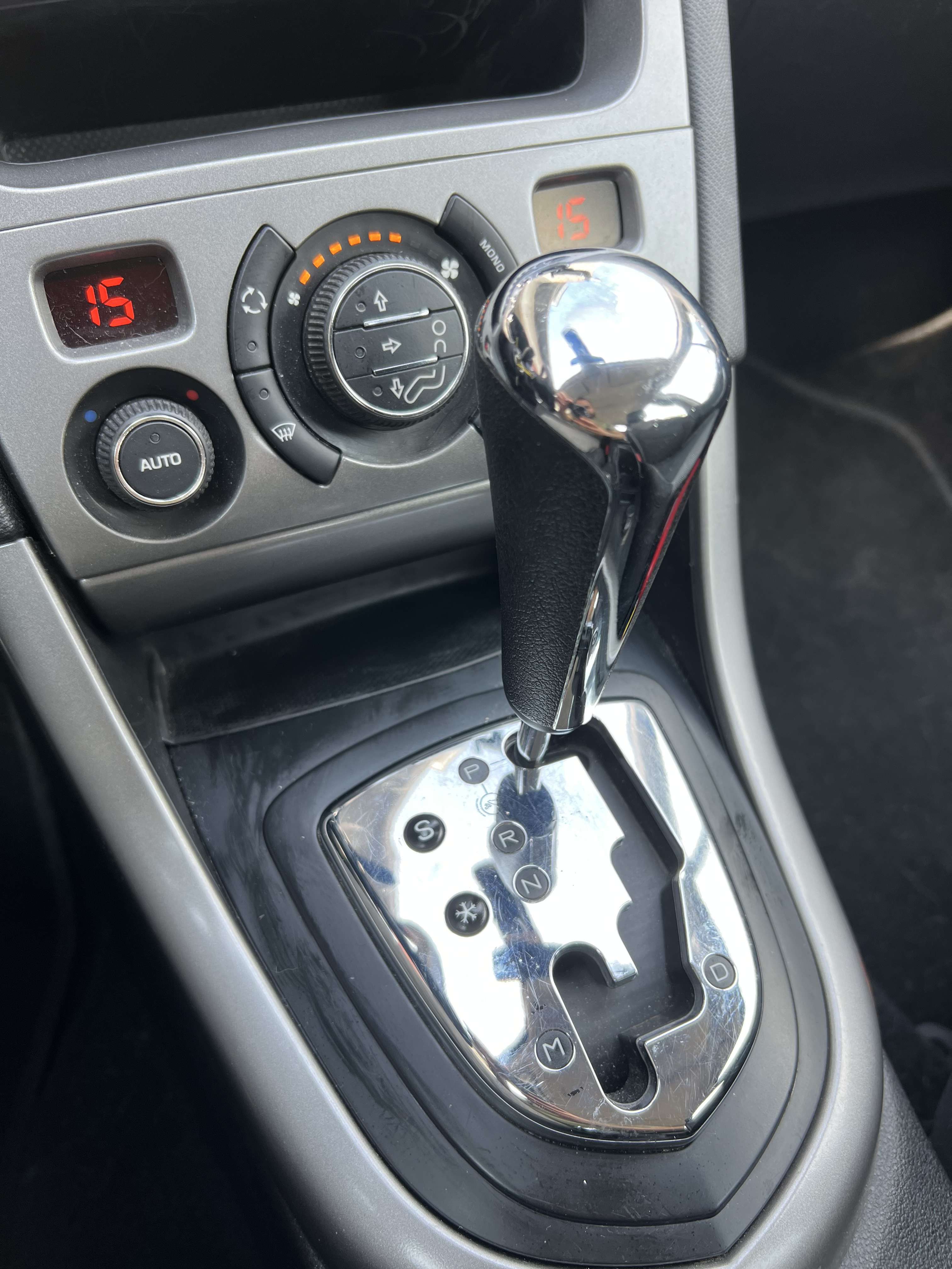 Peugeot 308 1.6i Active + CLIM + CAR-PASS + BOITE AUTO