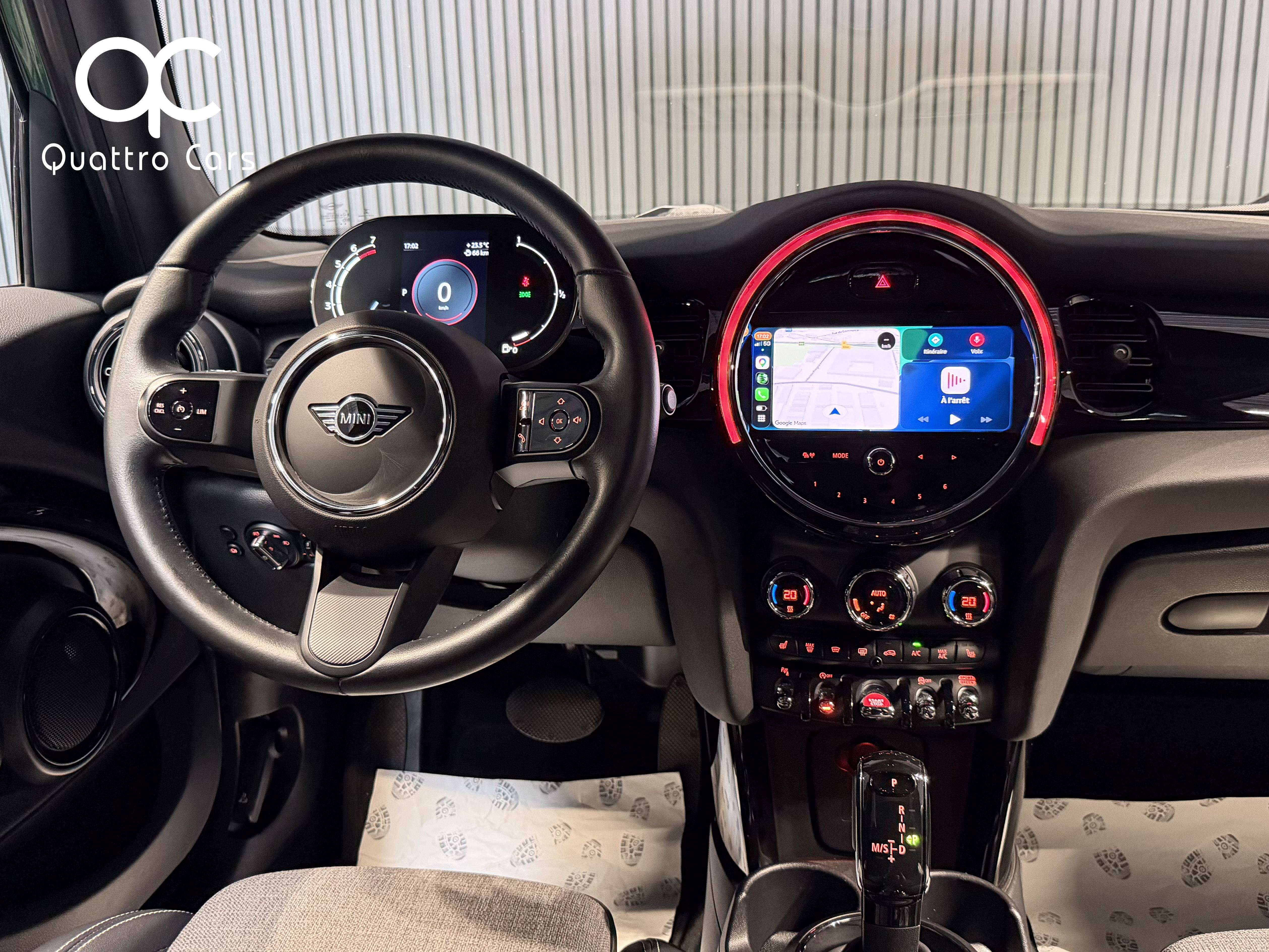 MINI Cooper 1.5A Boite auto - Super look - Toit noir - Camera
