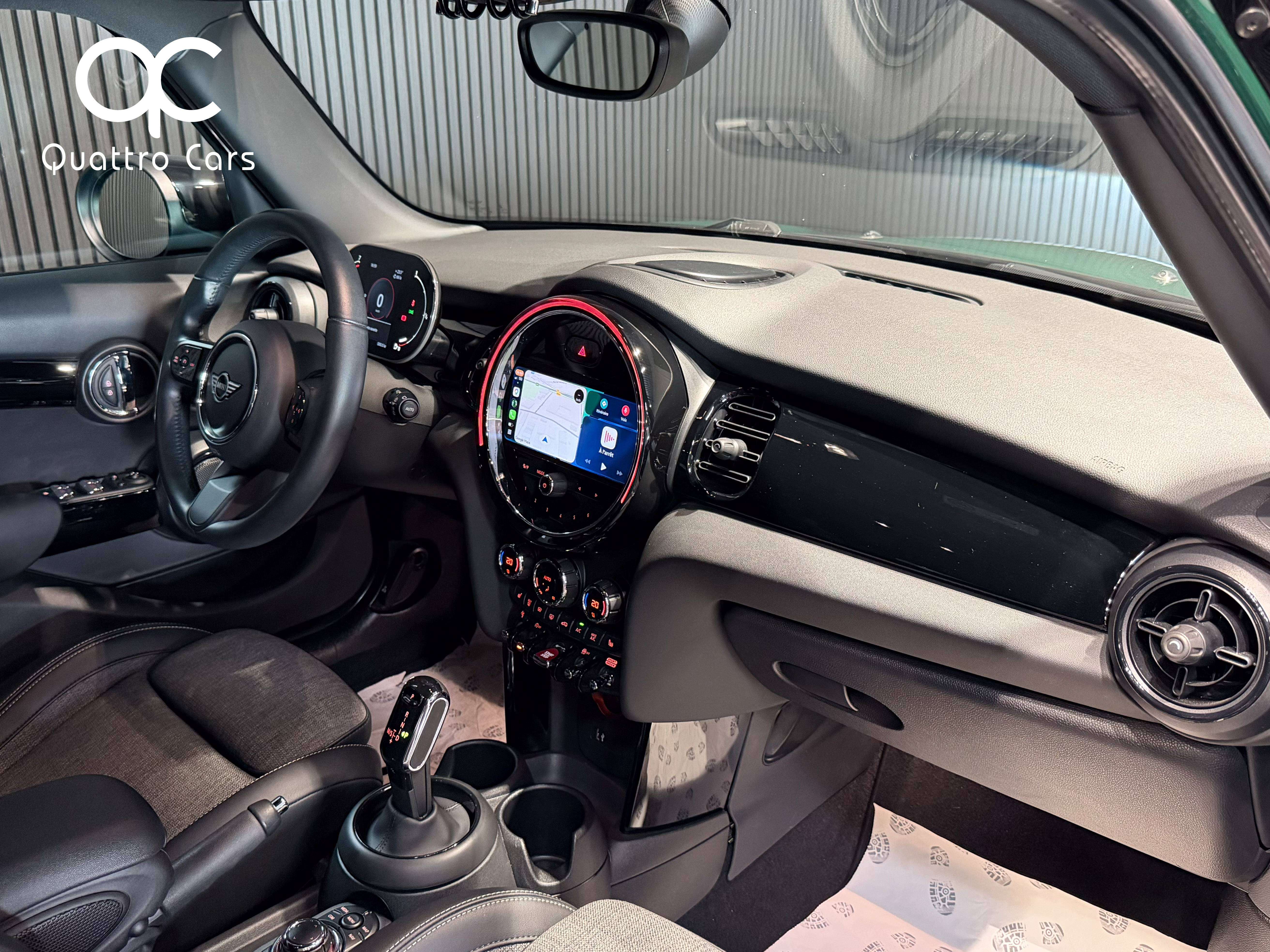 MINI Cooper 1.5A Boite auto - Super look - Toit noir - Camera