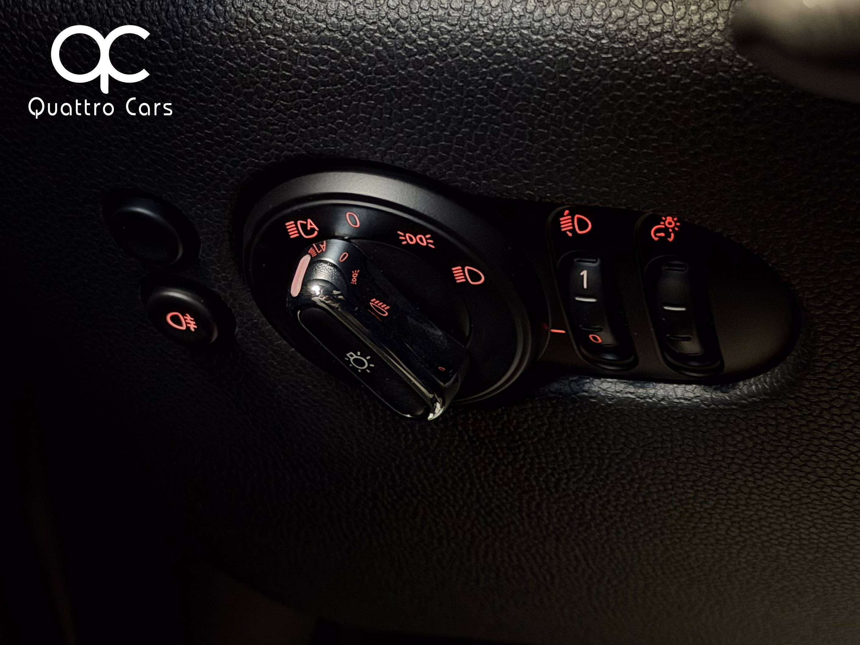 MINI Cooper 1.5A Boite auto - Super look - Toit noir - Camera