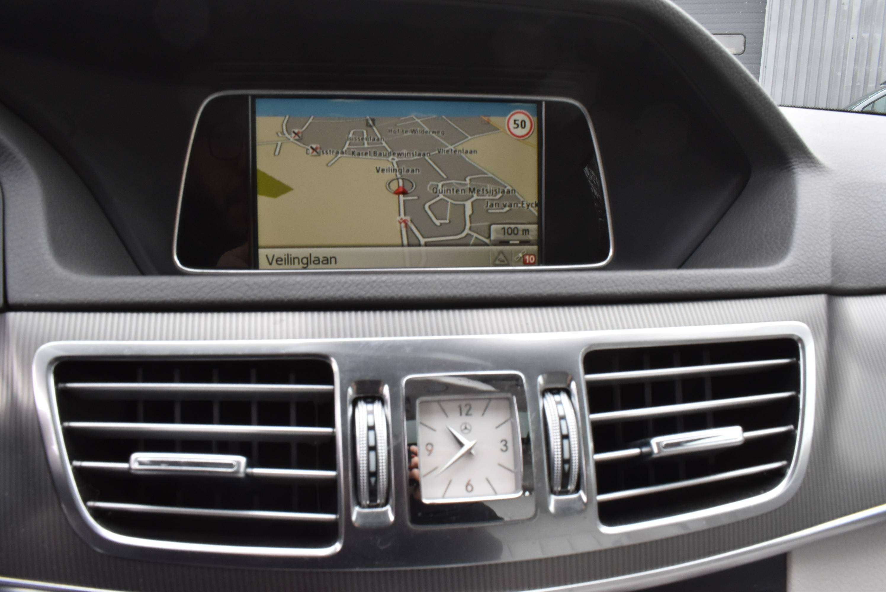 Mercedes-Benz E 220 CDI Elegance Autom/LED/Pano/GPS/Leder