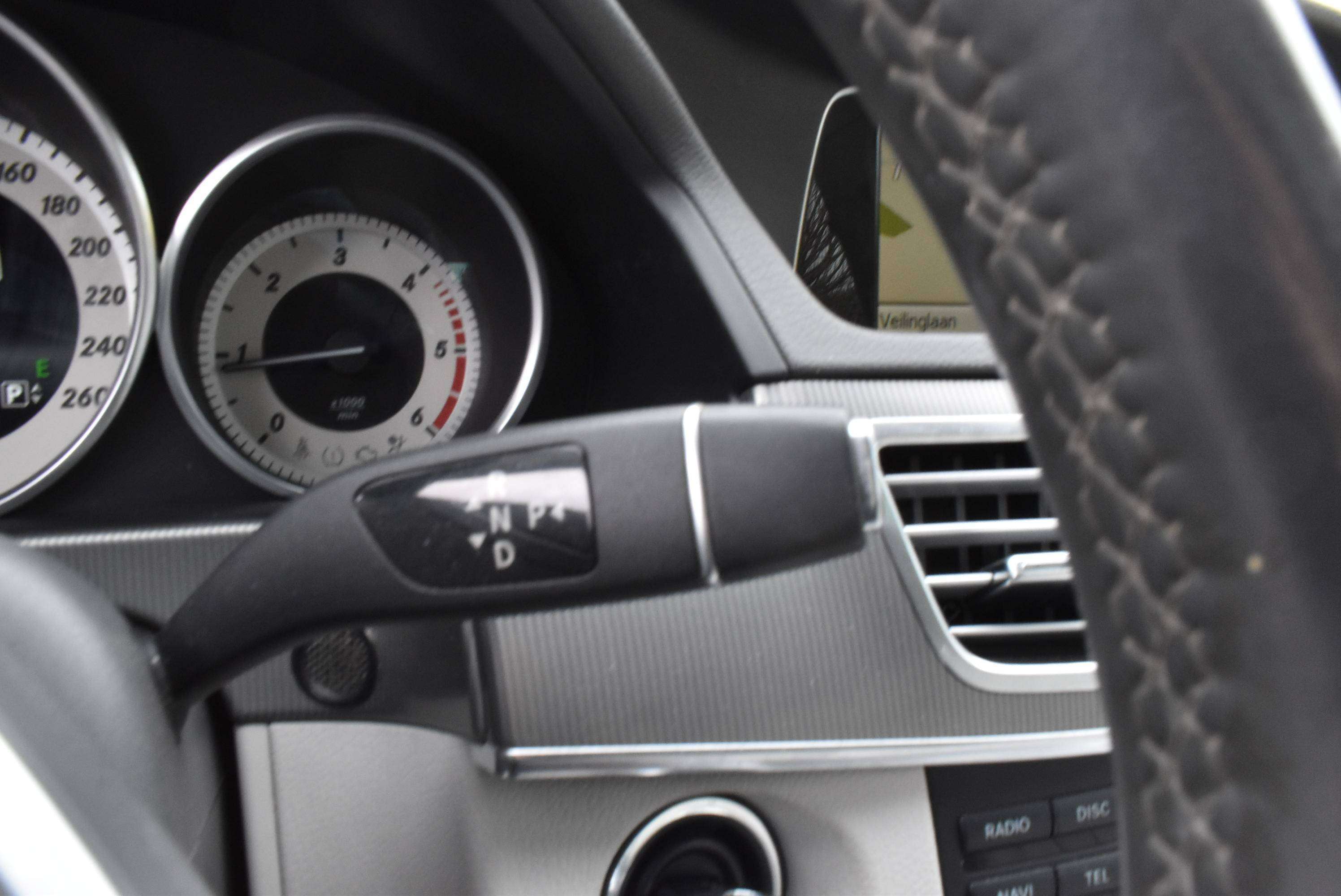 Mercedes-Benz E 220 CDI Elegance Autom/LED/Pano/GPS/Leder