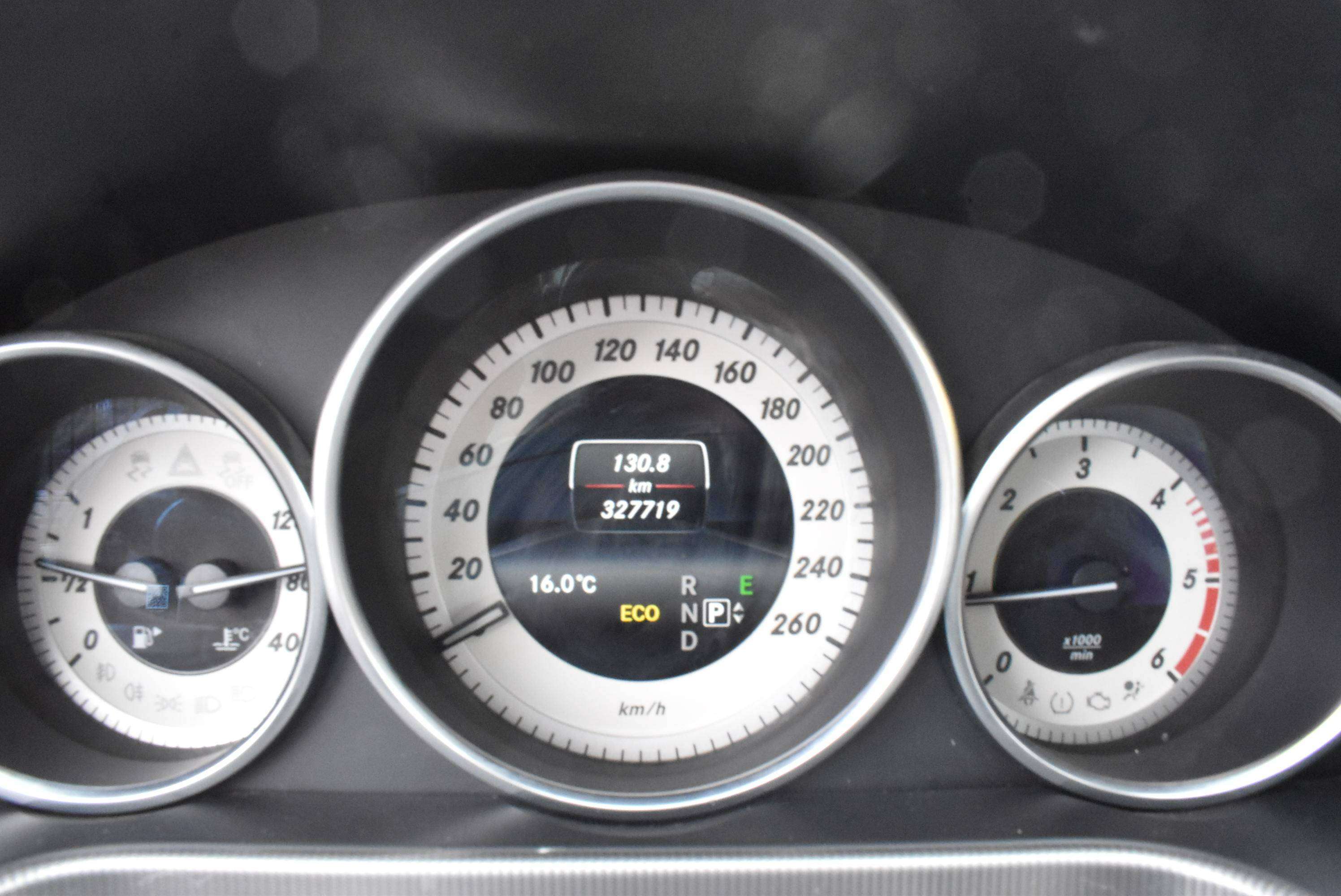 Mercedes-Benz E 220 CDI Elegance Autom/LED/Pano/GPS/Leder