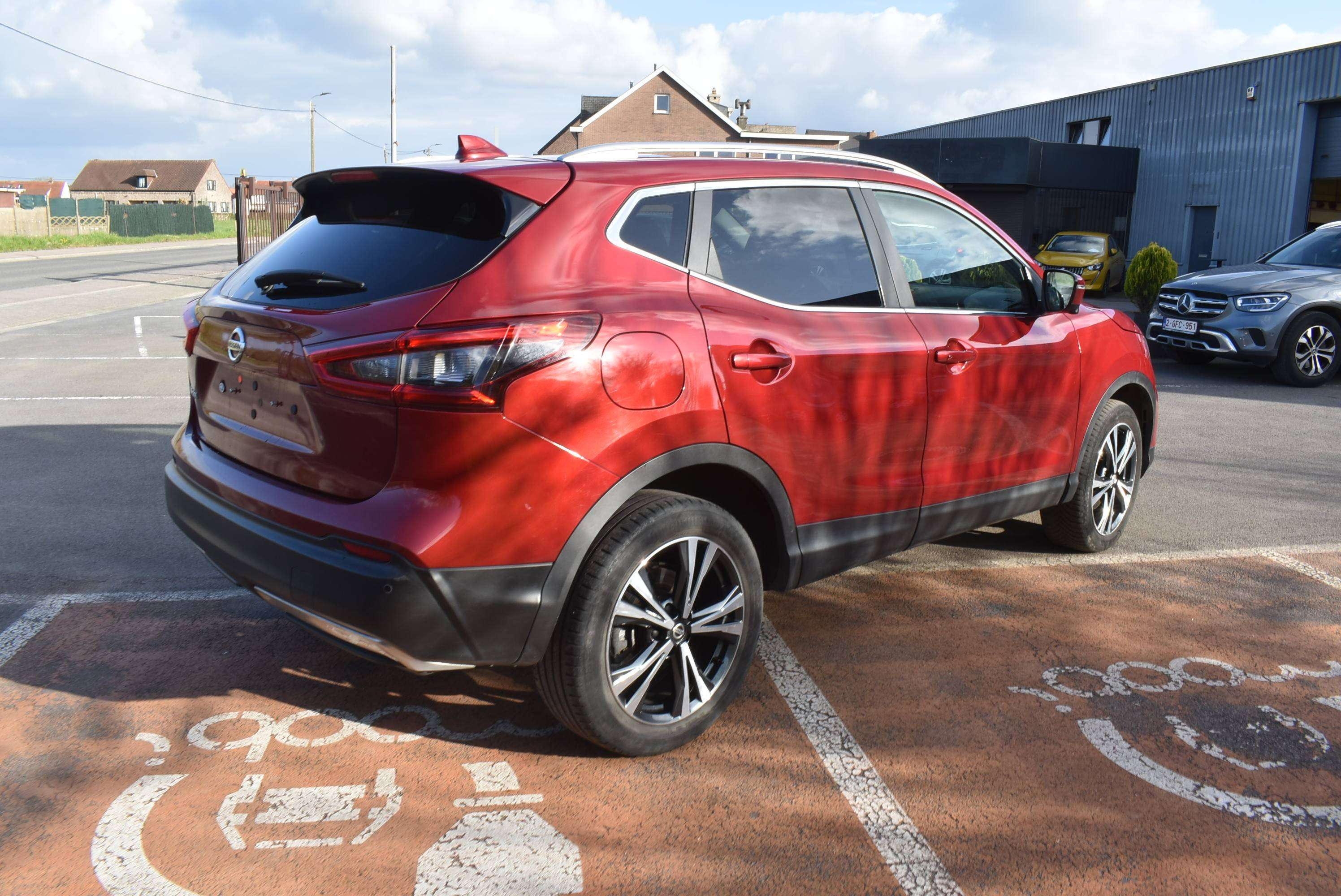 Nissan Qashqai 1.5 dCi Business Edition Pano ***12M GARANTIE***