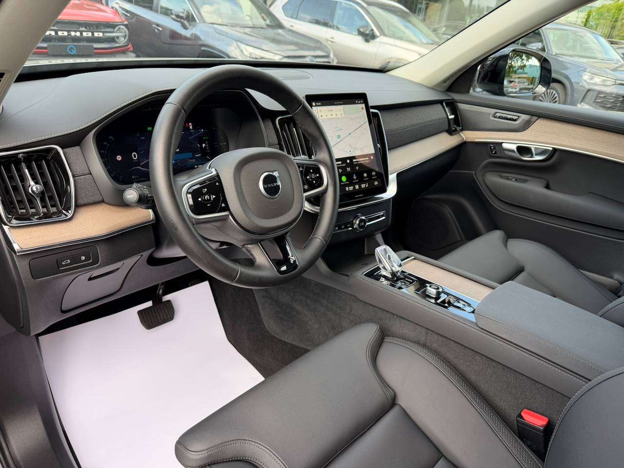 Volvo XC90 T8 PHEV PLUS DARK 7-ZIT HARMAN KARDON MEMORY SEATS APPLE CARPLAY