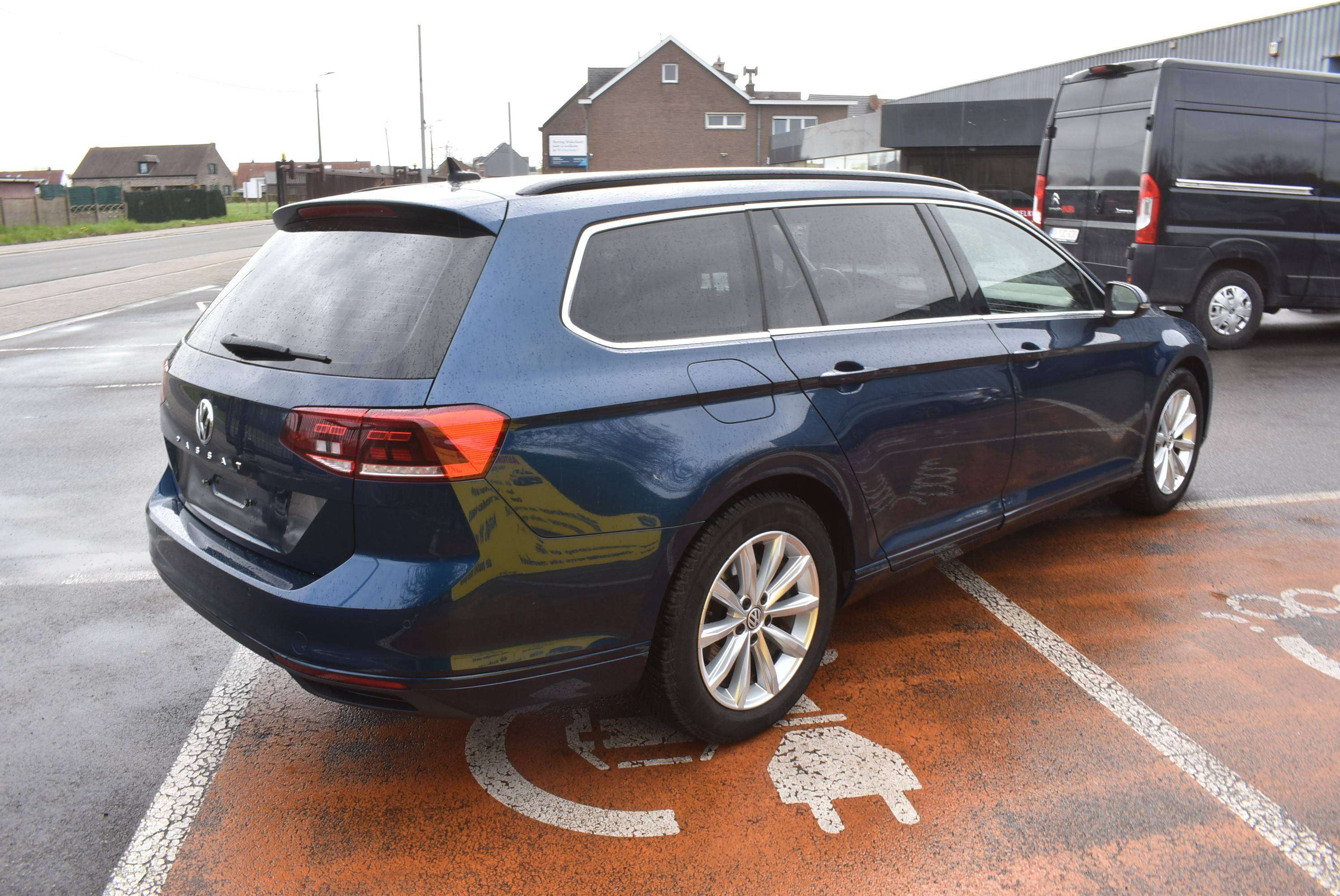 Volkswagen Passat 1.5i Highline DSG ***12M GARANTIE***