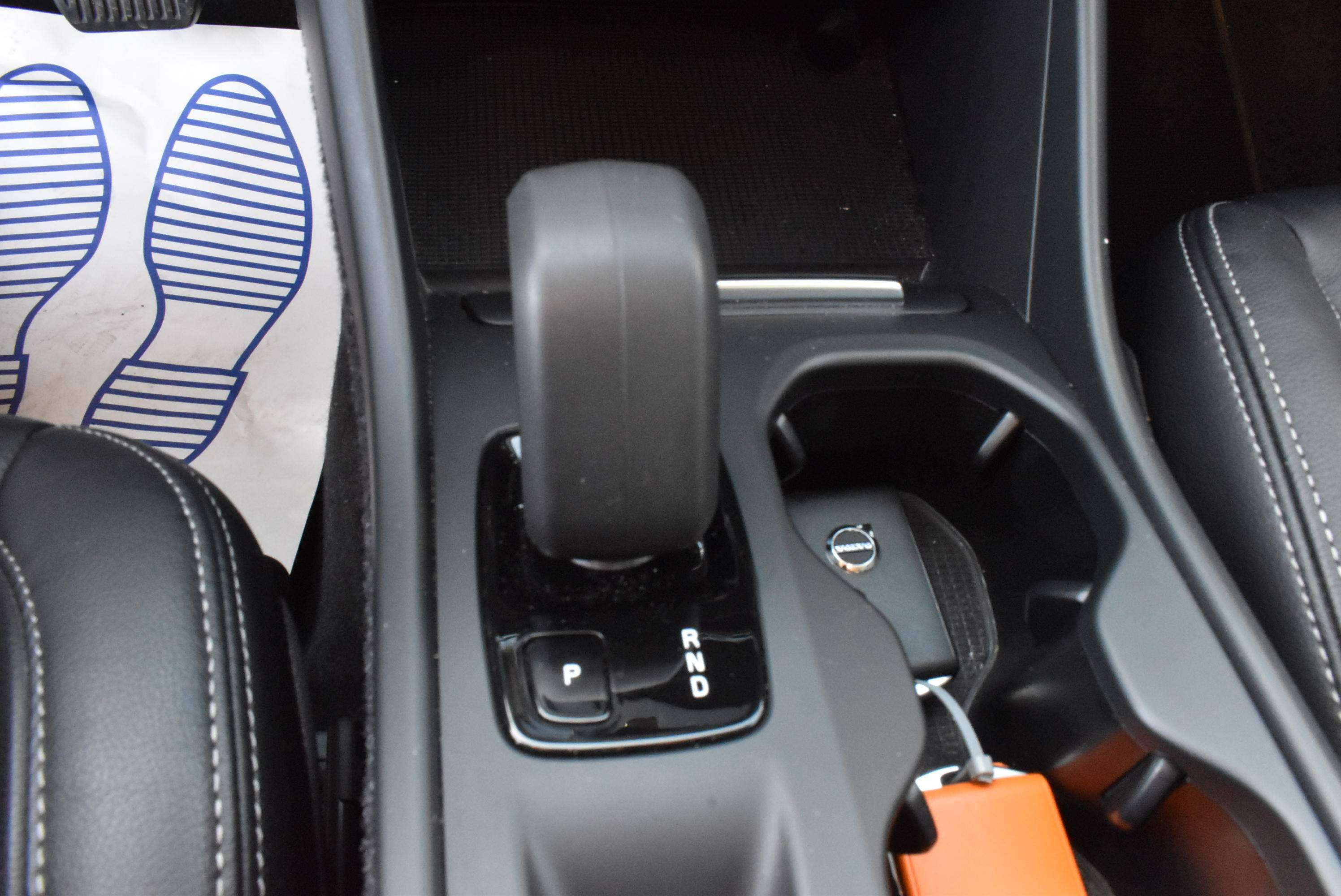 Volvo XC40 1.5 T3 Momentum Geartronic ***12M GARANTIE***