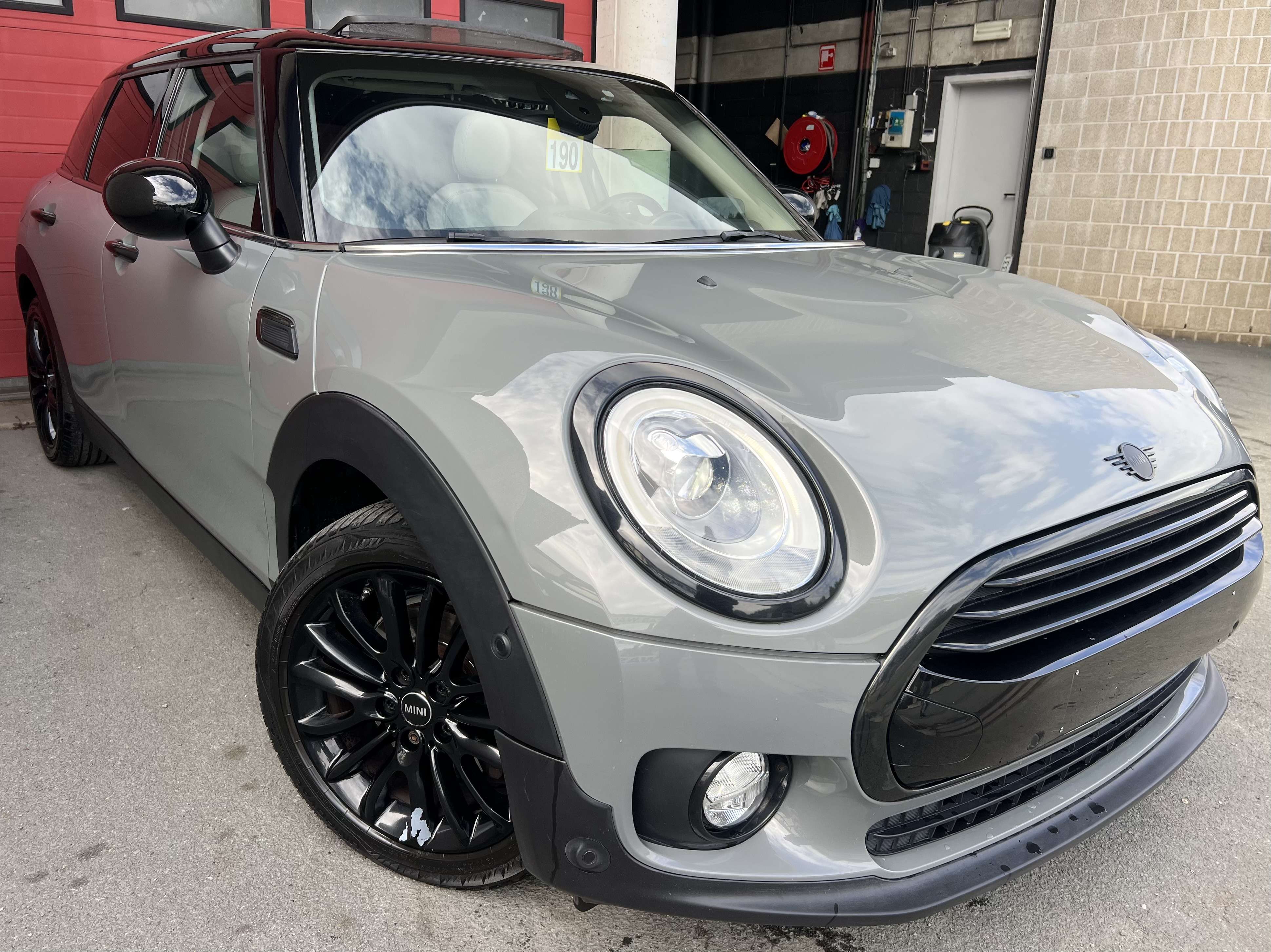 MINI Cooper Clubman 1.5A + CAR-PASS + CAMÉRA + NAVI + CUIR + PANO
