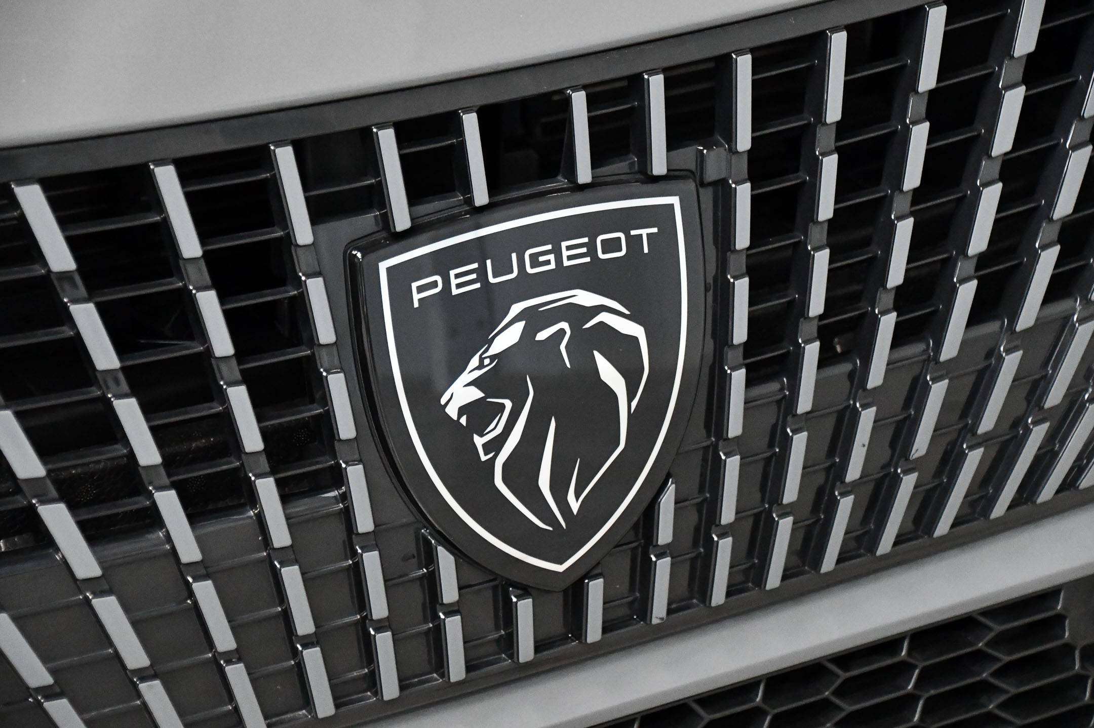 Peugeot 408 408 PHEV 1.6 Turbo Allure Pack S