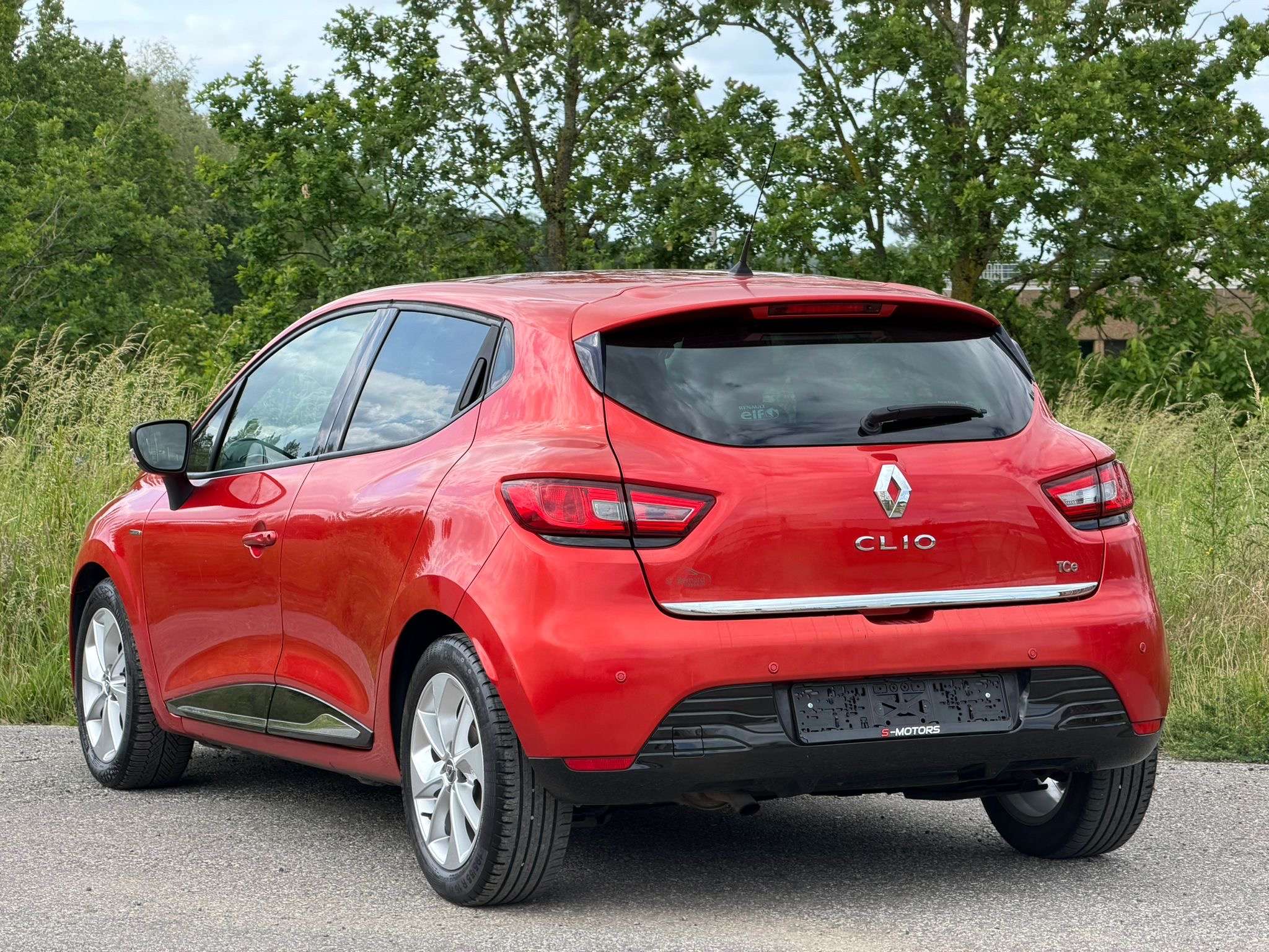 Renault Clio 0.9 TCe • TRES PROPRE • ROULE PARFAITEMENT