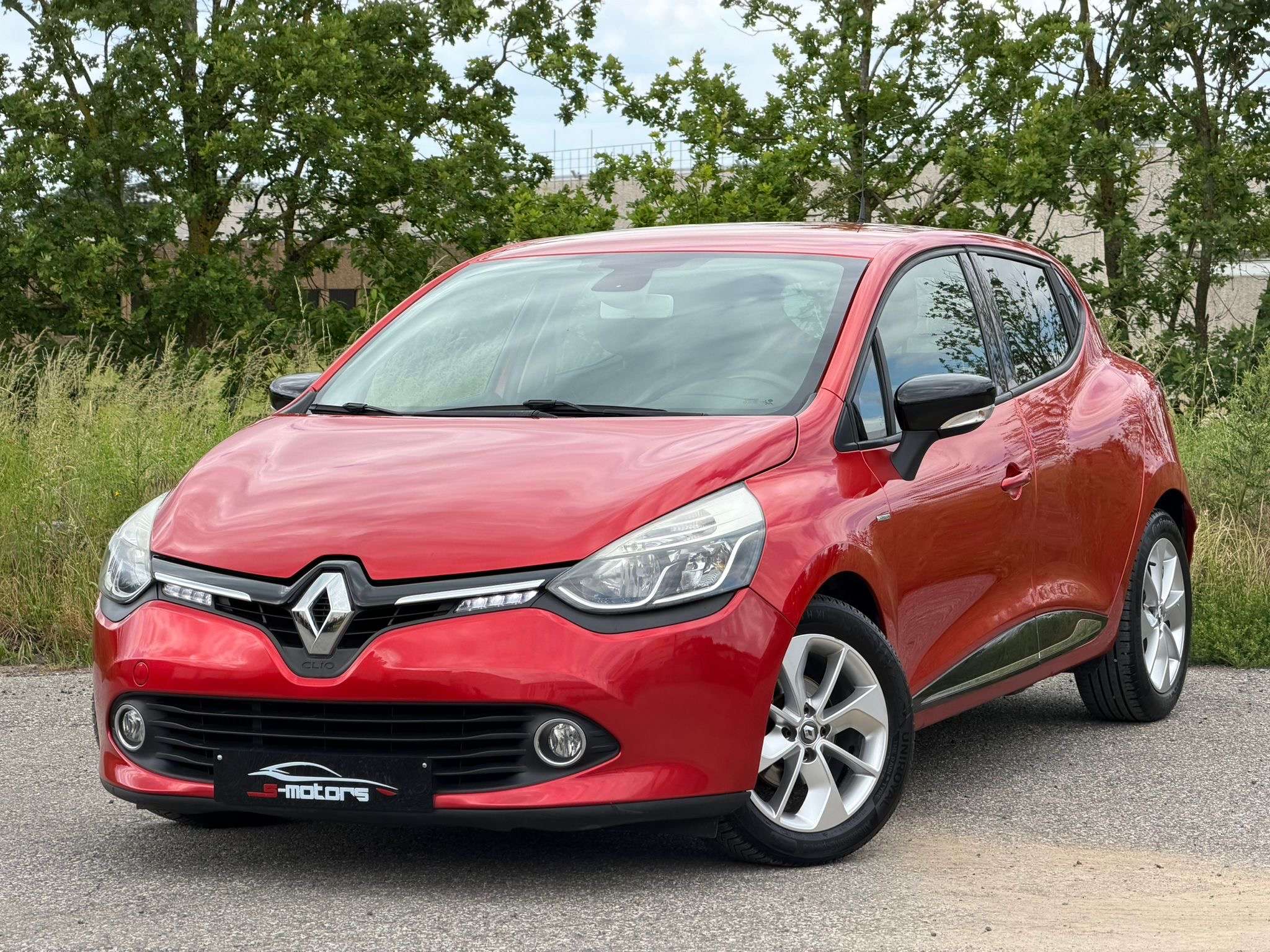 Renault Clio 0.9 TCe • TRES PROPRE • ROULE PARFAITEMENT